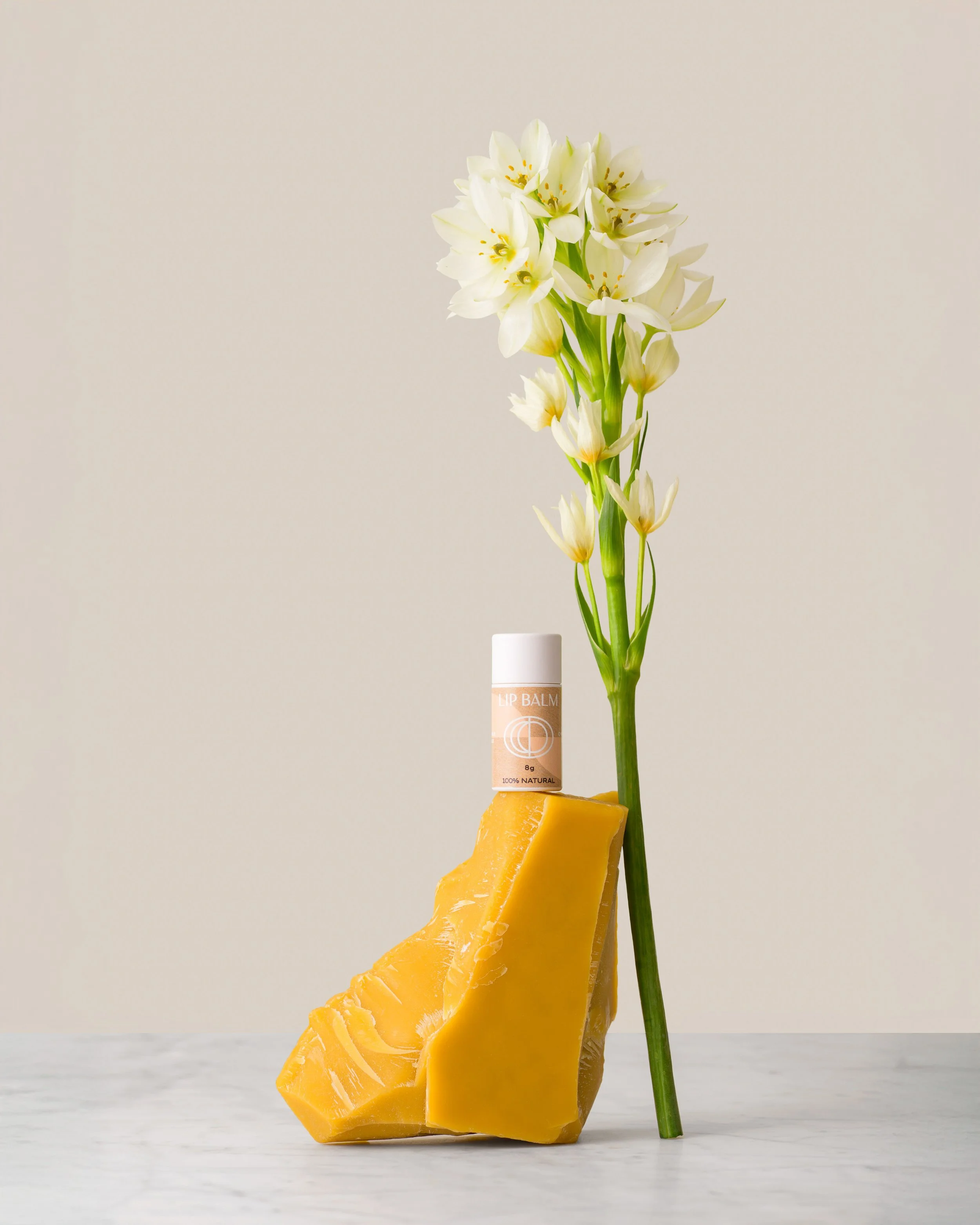 lifestyle-photography-athens-product-styling-flower-composition-akis.jpg