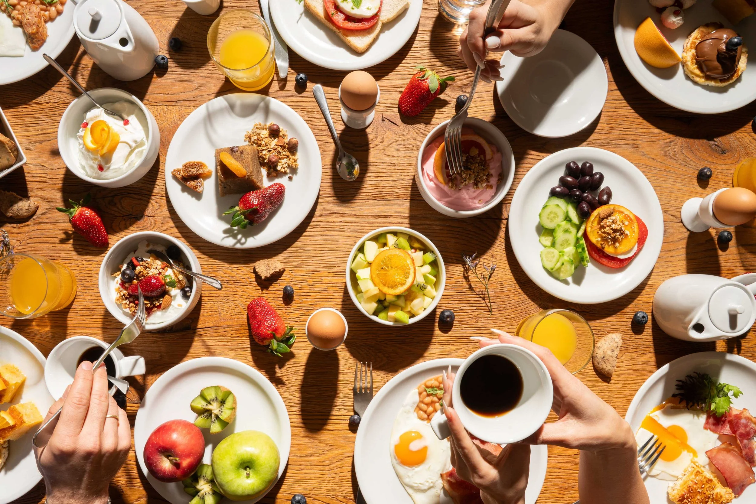 food-photography-athens-brunch-table-overhead-dining-scene-akis.jpg