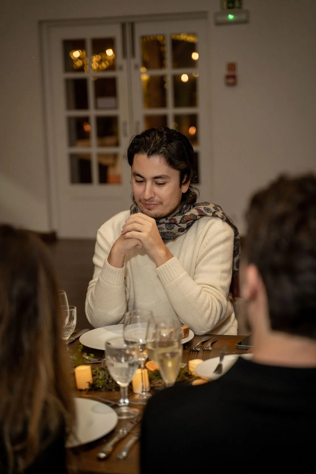 event-photography-lisbon-dinner-guest-portrait-table-setting-nicolas.jpg