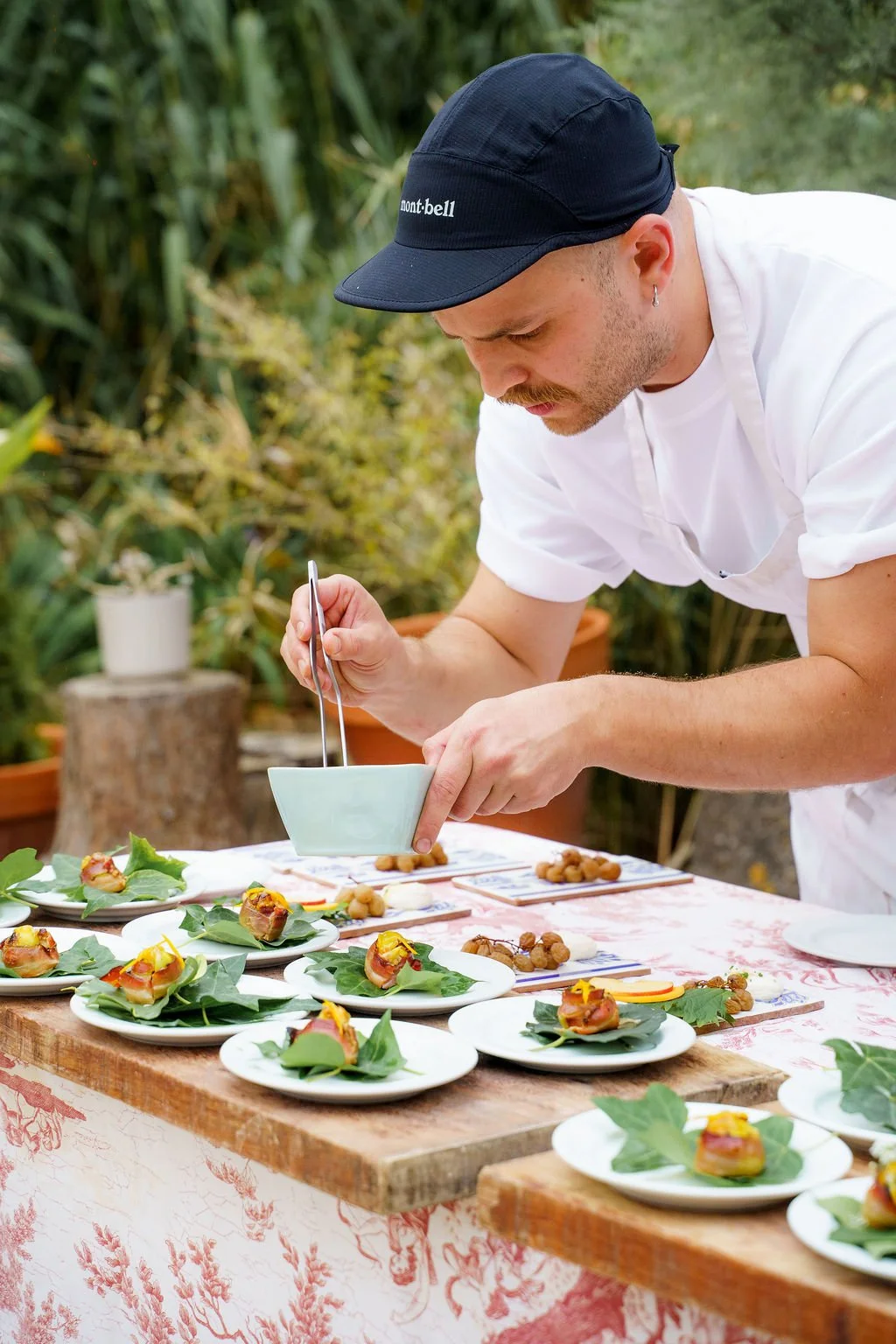 food-photography-lisbon-chef-plating-dishes-outdoor-catering-nicolas.jpg
