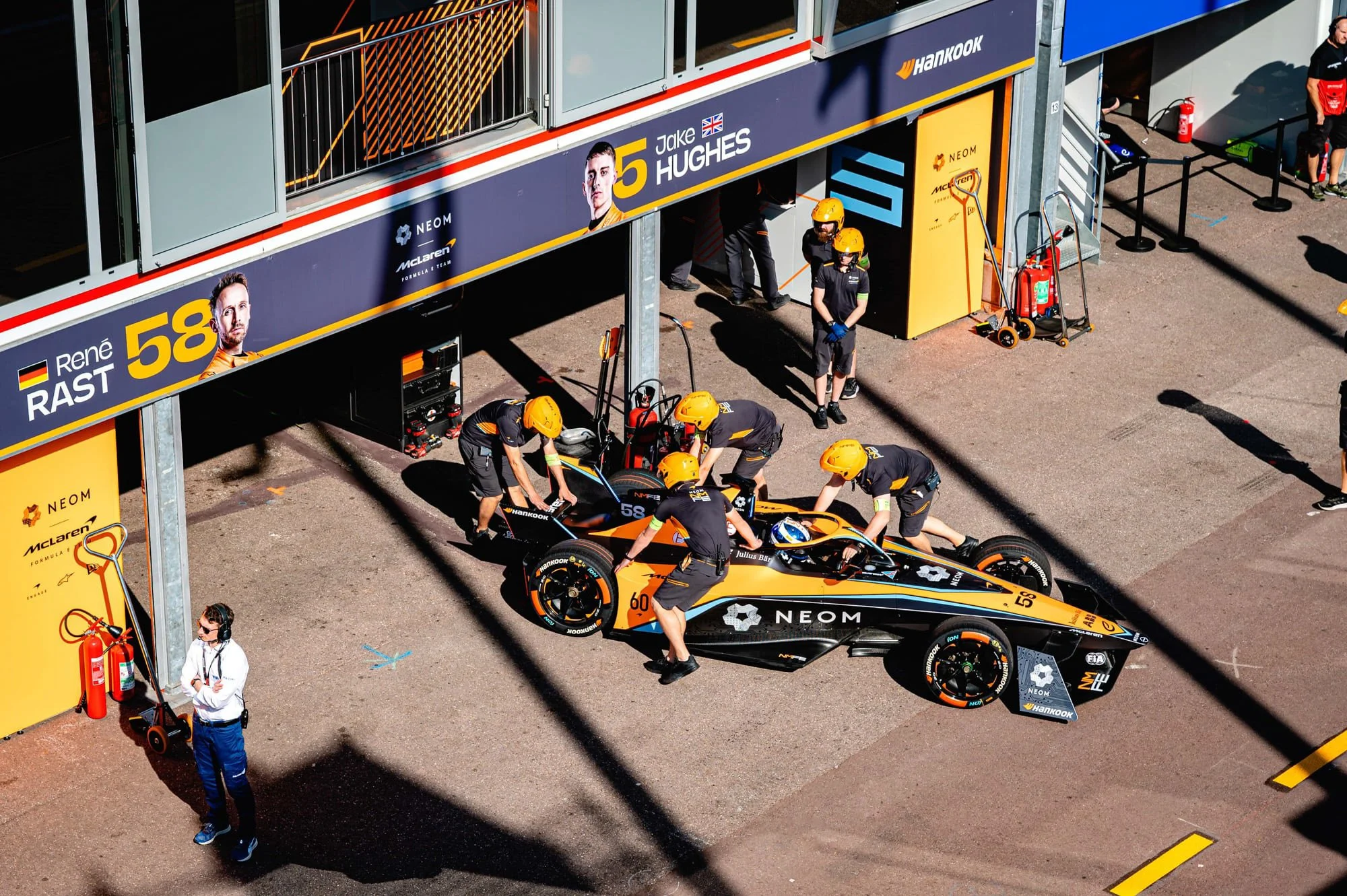 event-photography-nice-motorsport-event-racing-team-pitlane-anthony.jpg