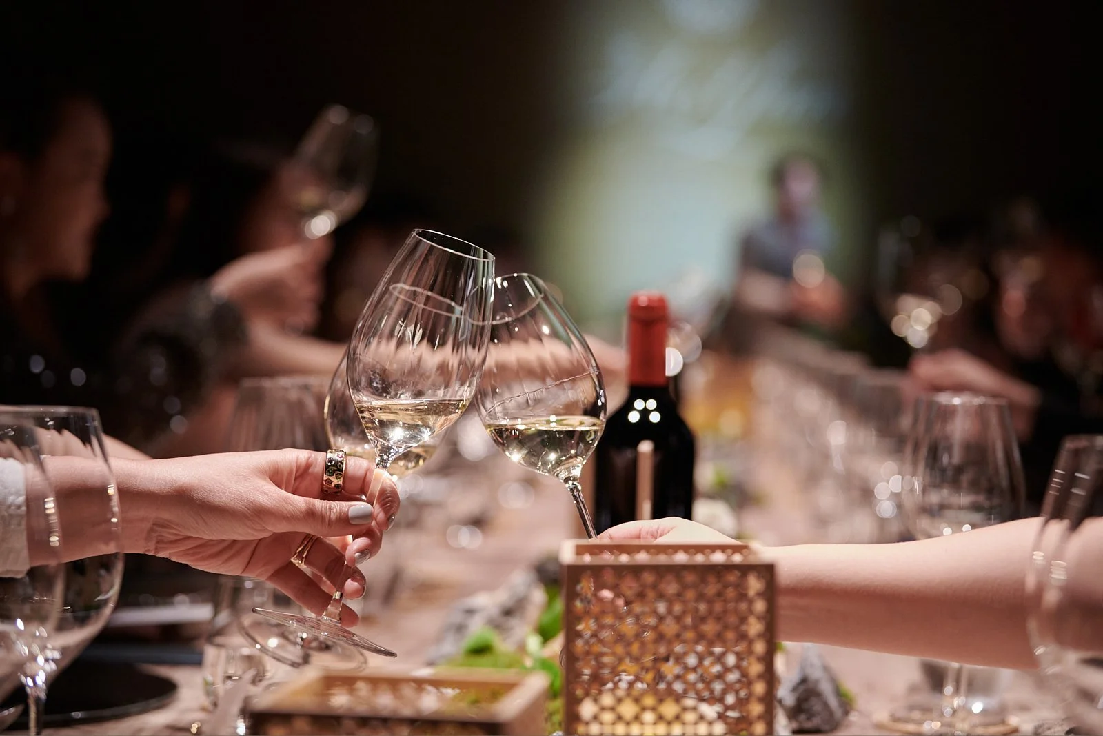 event-photography-shanghai-fine-dining-toast-luxury-event-dave.jpg