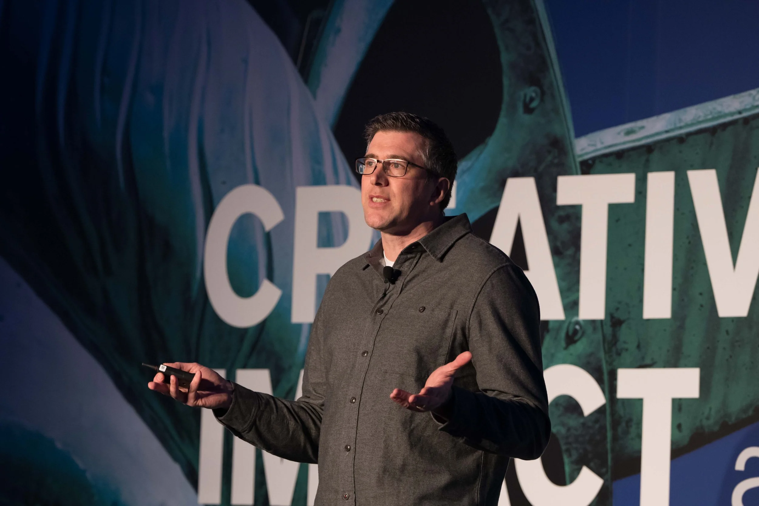 conference-photography-nyc-keynote-speaker-stage-presentation-neil.jpg