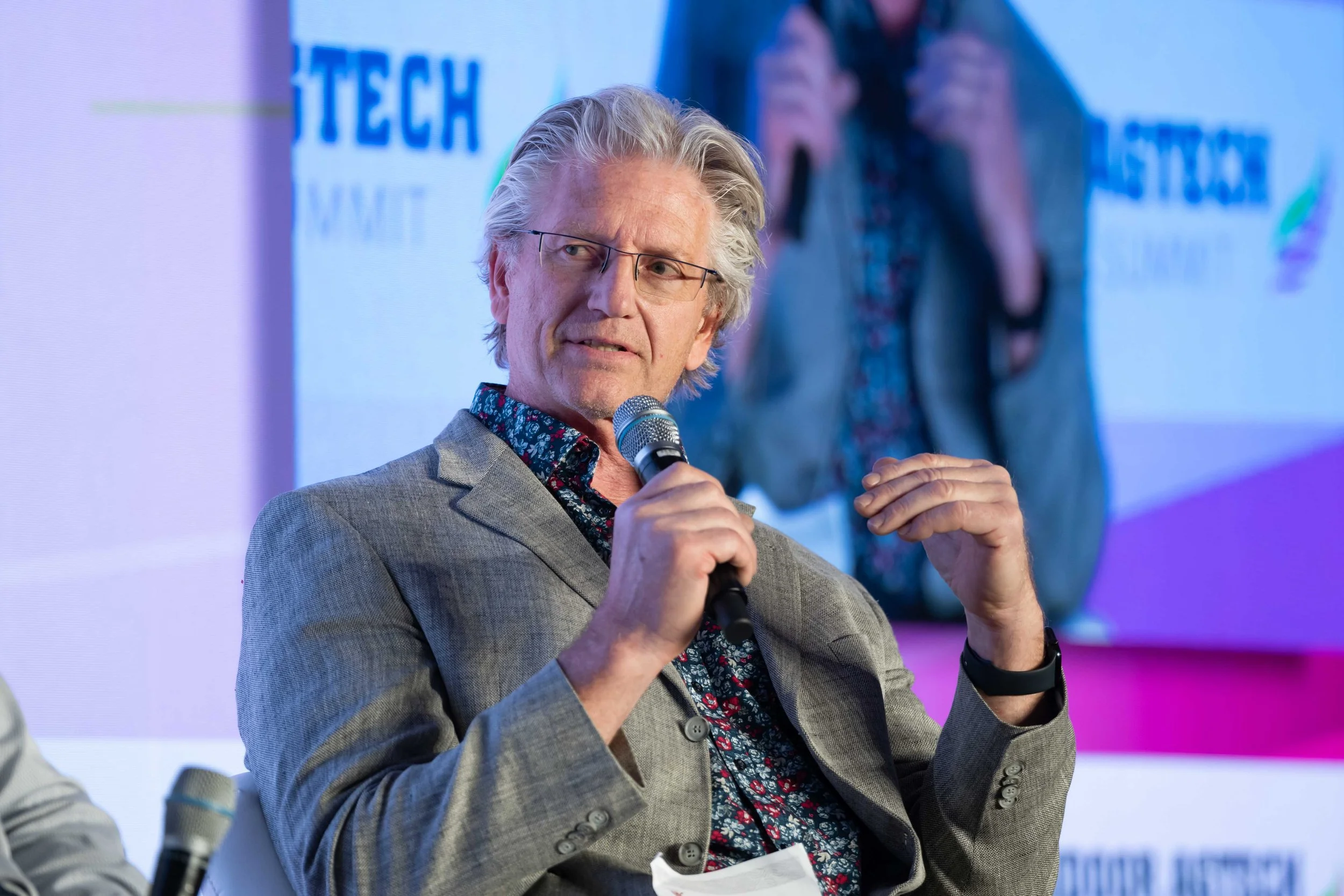 conference-photography-nyc-business-speaker-audience-session-neil.jpg