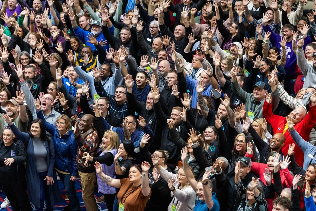 event-photography-valencia-large-crowd-group-photo-mike.jpg