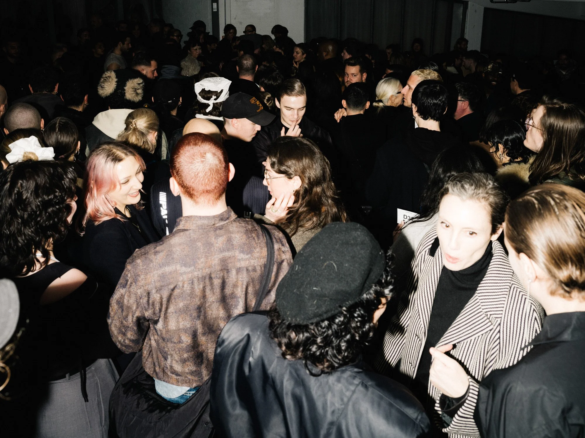 event-photography-berlin-crowd-social-gathering-till.jpg