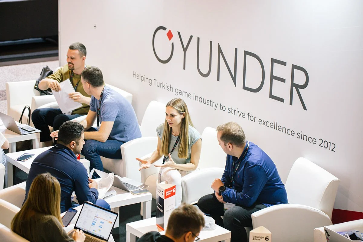 conference-photography-istanbul-business-networking-lounge-ece.jpg