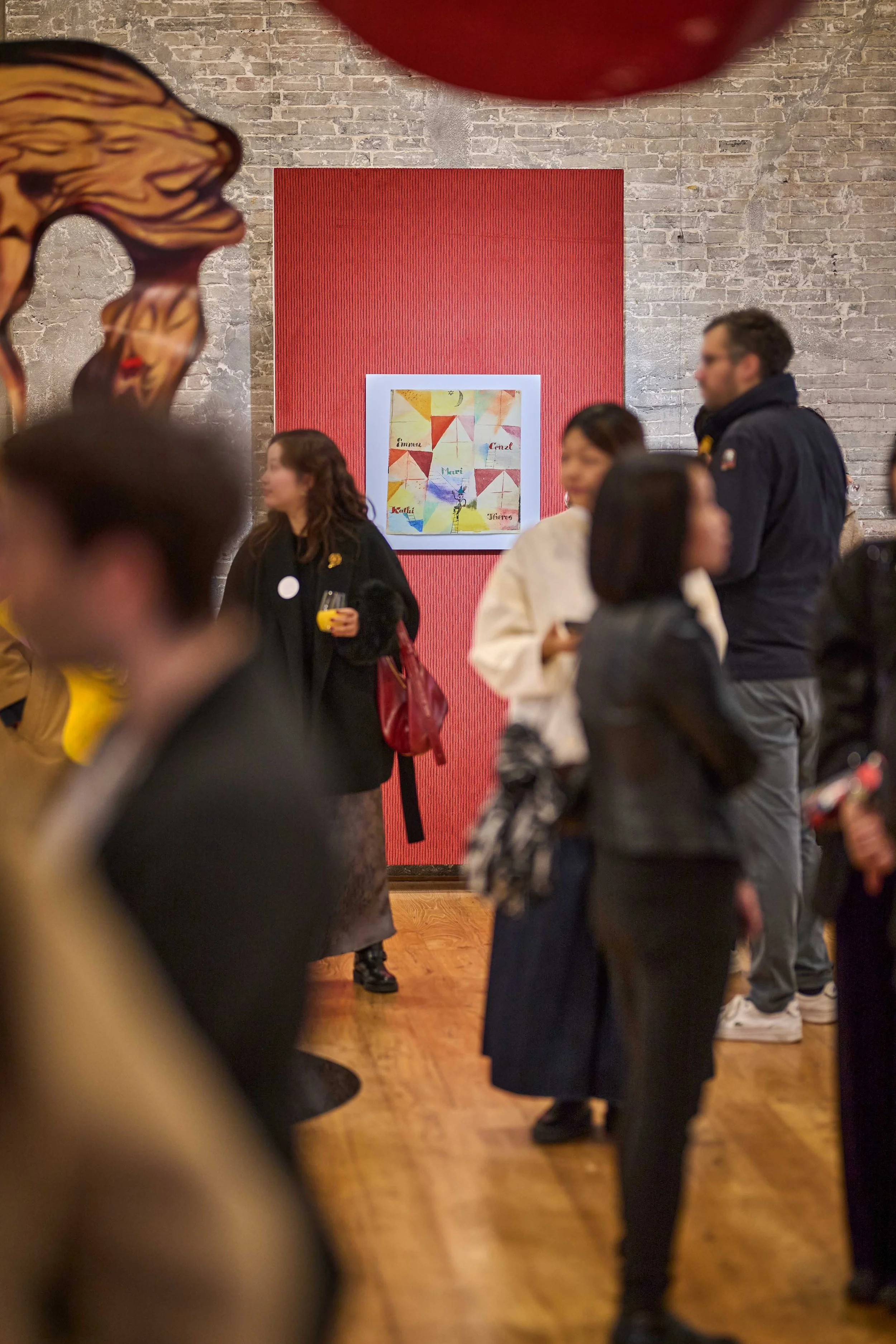 event-photography-shanghai-art-exhibition-guests-gallery-brandon.jpg