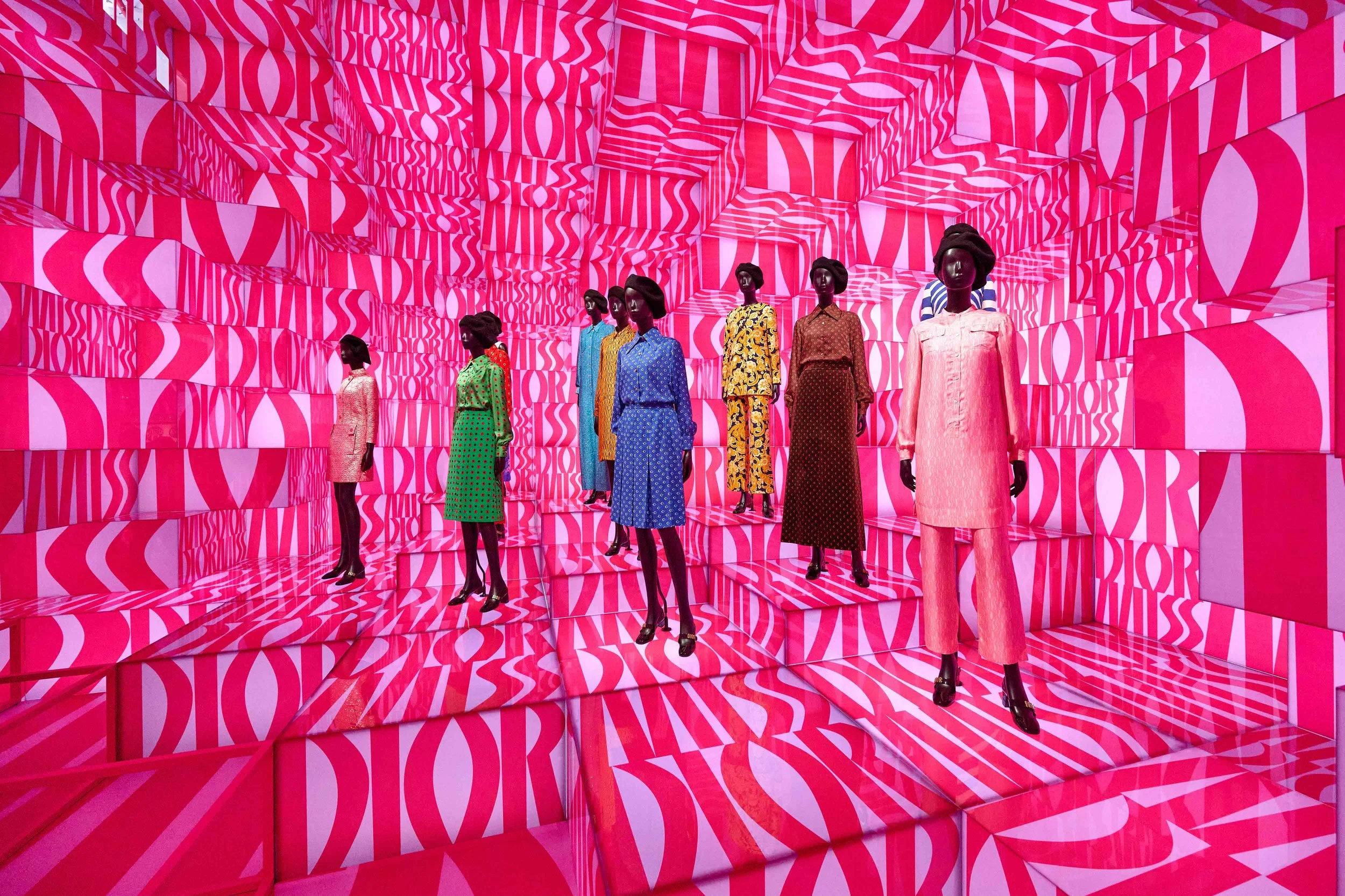 event-photography-shanghai-fashion-exhibition-installation-brandon.jpg