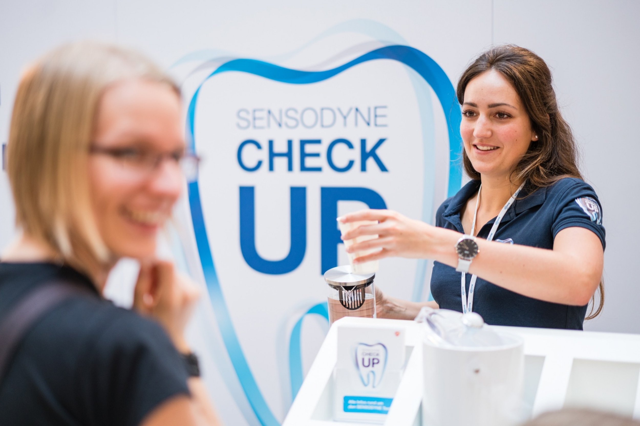 event-photography-hamburg-product-demonstration-brand-activation-marc.jpg