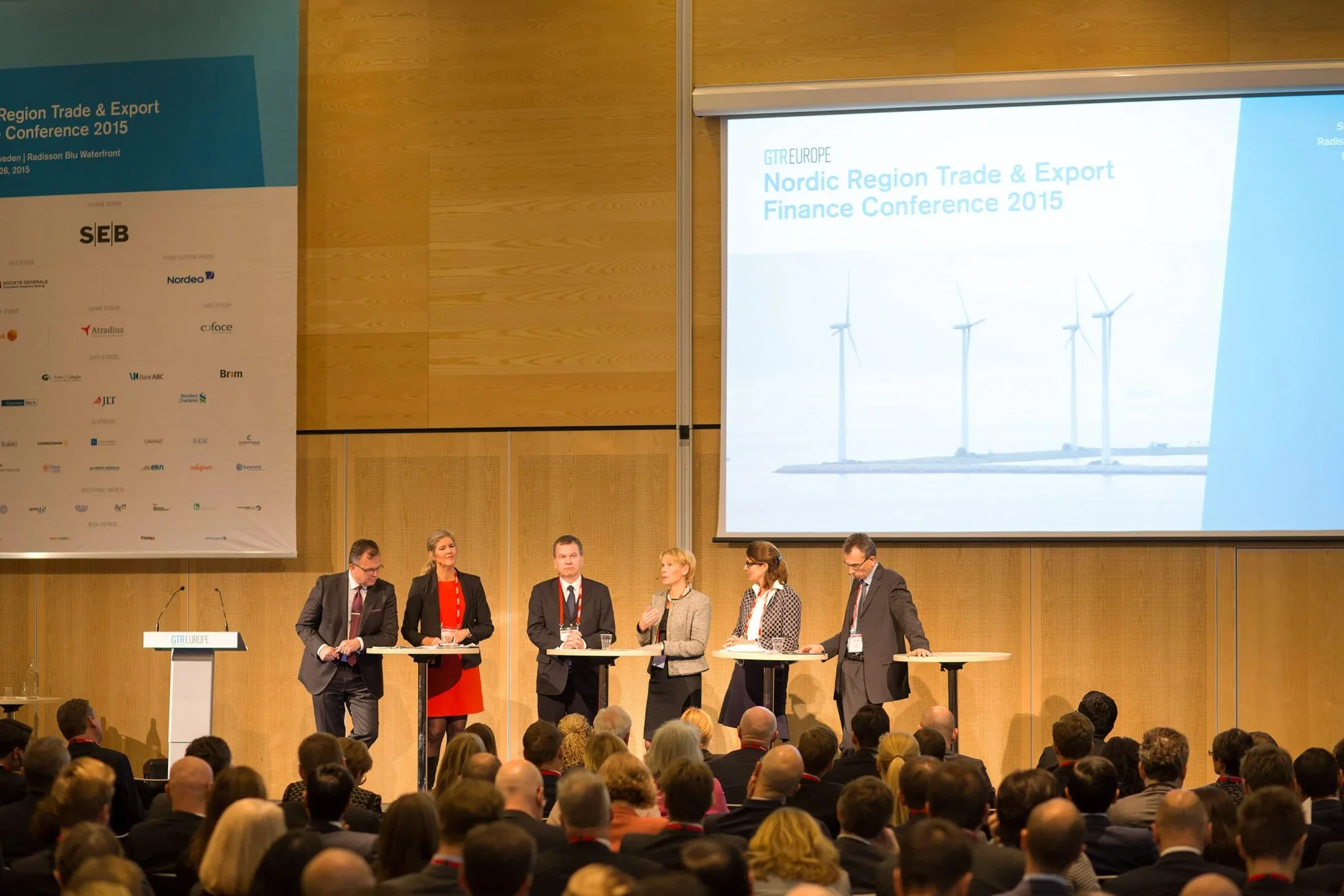 conference-photography-stockholm-business-panel-discussion-liza.jpg