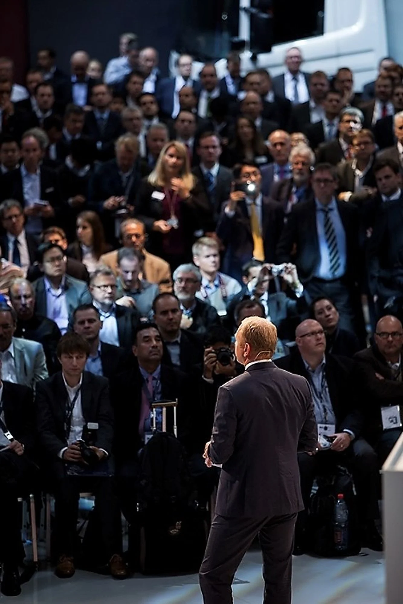 conference-photography-stockholm-keynote-speaker-audience-petter.jpg