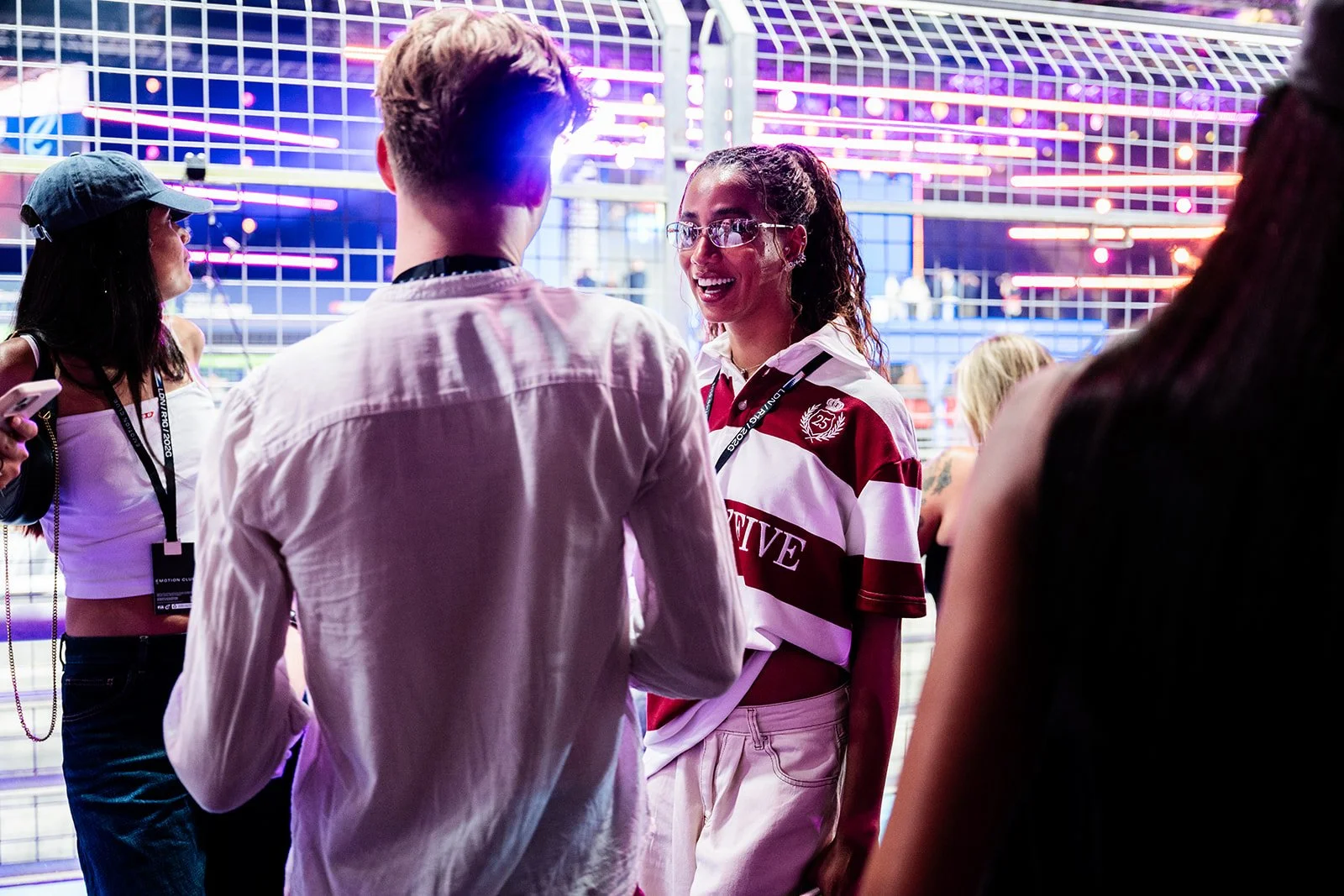 formula-e-london-hospitality-guests-trackside-conversation.jpg