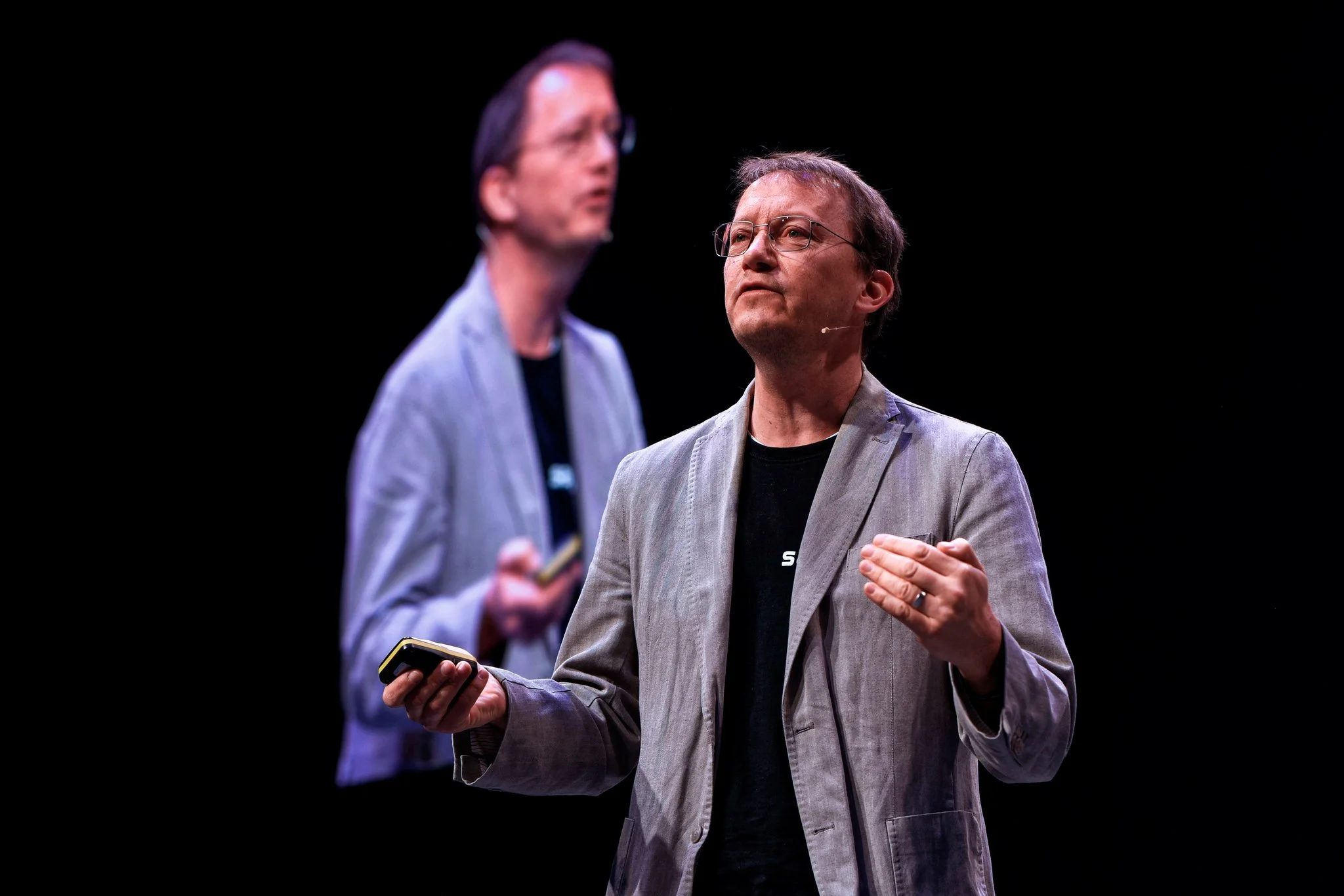 conference-photography-brussels-keynote-speaker-matteo.jpg