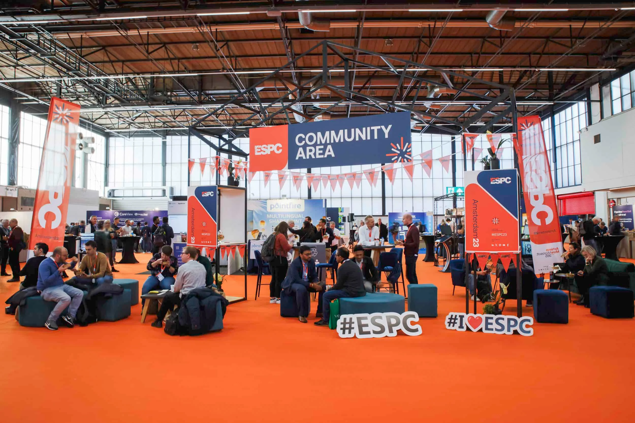 event-photography-copenhagen-tech-conference-exhibition-hall-mattia.jpg