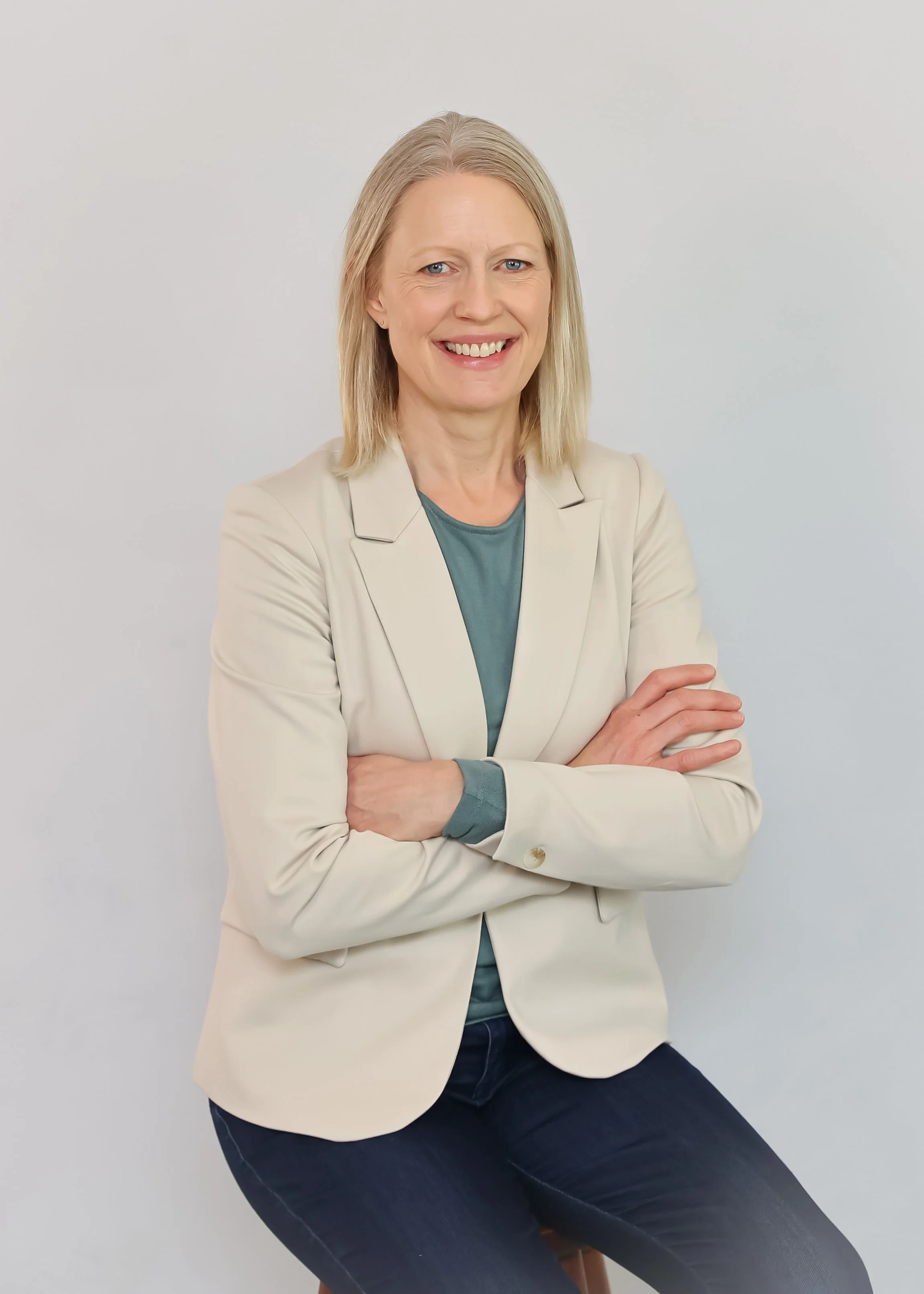Denise Headshots-44.jpg