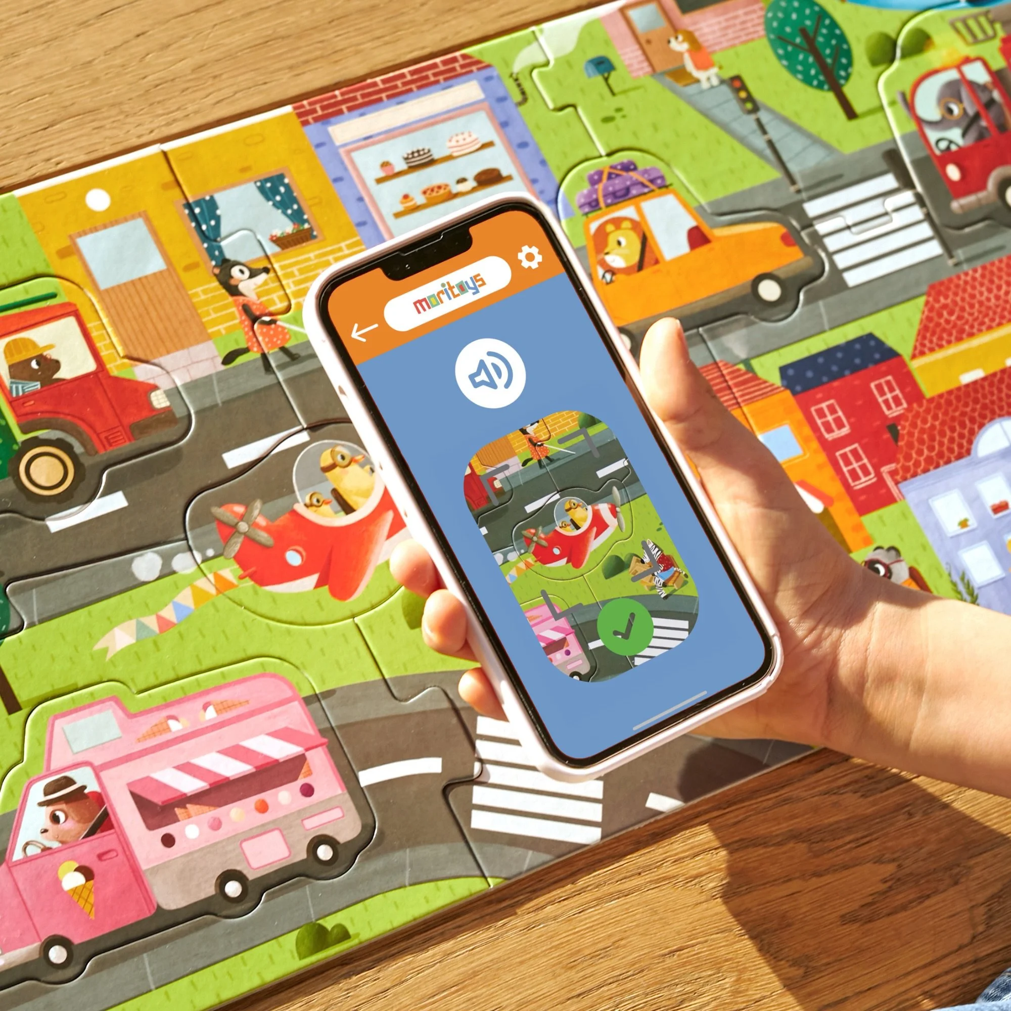 Vehicles Adventure puzzle dijital aktivitelerle eğlenceli ve &ouml;ğretici bir deneyim sunuyor!

Vehicles Adventure ile &ccedil;ocuklar, yapbozu tamamladıktan sonra &ccedil;evre dostu bir şehirdeki maceralara atılacak ve dijital aplikasyonda ses tanı