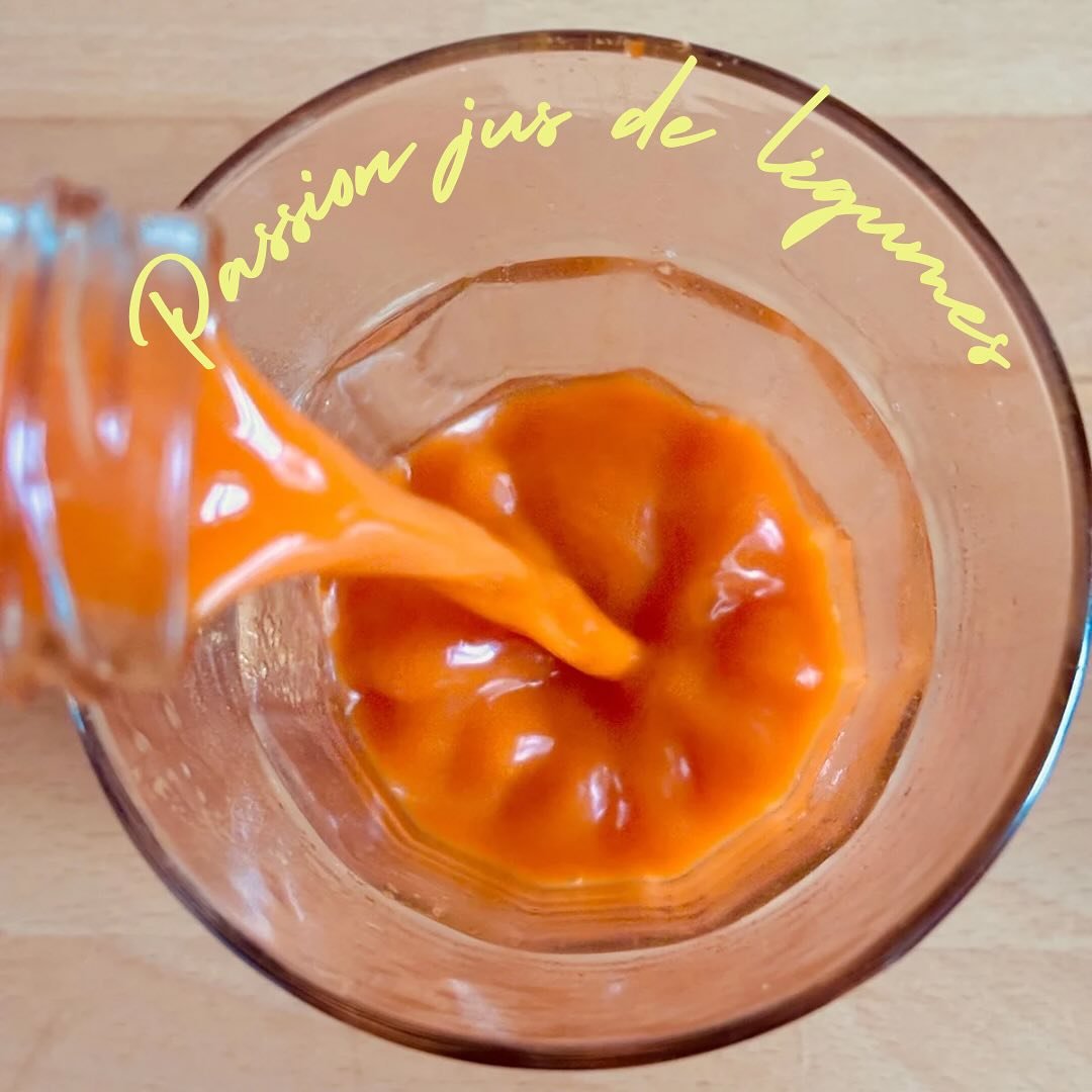 Si on m&rsquo;avait dit il y a quelques ann&eacute;es que j&rsquo;aurais fait une publication Instagram sur les jus de l&eacute;gumes, je ne l&rsquo;aurais pas cru 😅 Et pourtant, je les ai maintenant totalement adopt&eacute;s !

Je vous explique pou