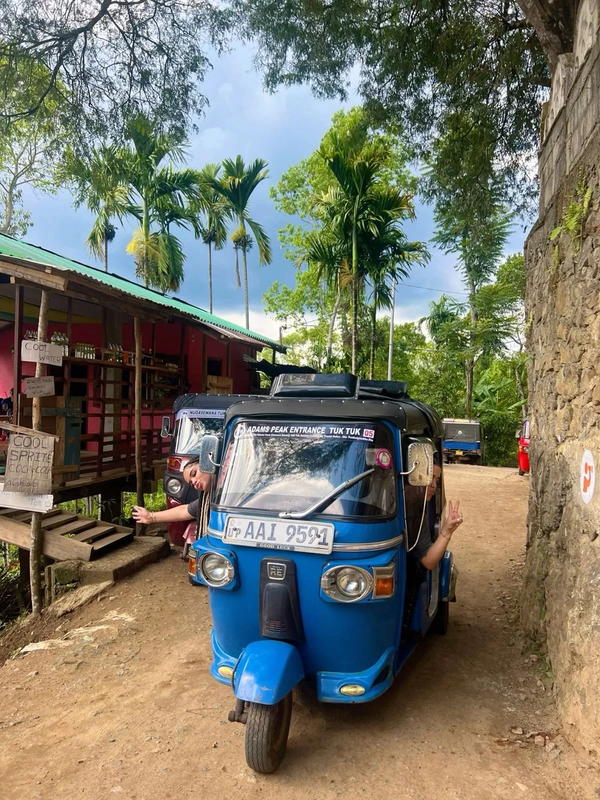 🇱🇰 Sri Lanka: Tuk Tuk Tribe 🛺
