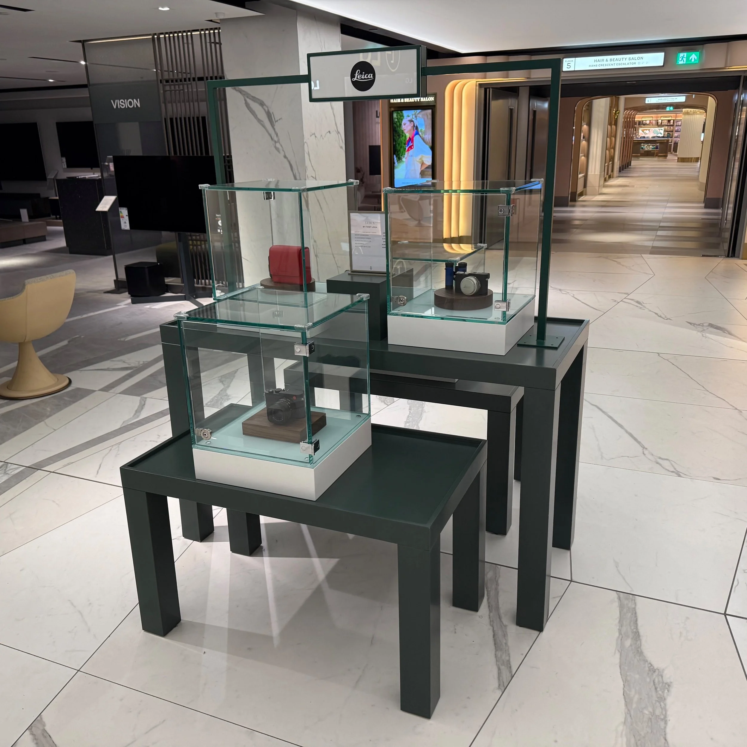Great to see this display we built in our workshop now installed in the Technology Department at Harrods.
The tables were manufactured in MDF with a sprayed finish, alongside a metal goal post finished in a durable powder coat.
Always rewarding to se