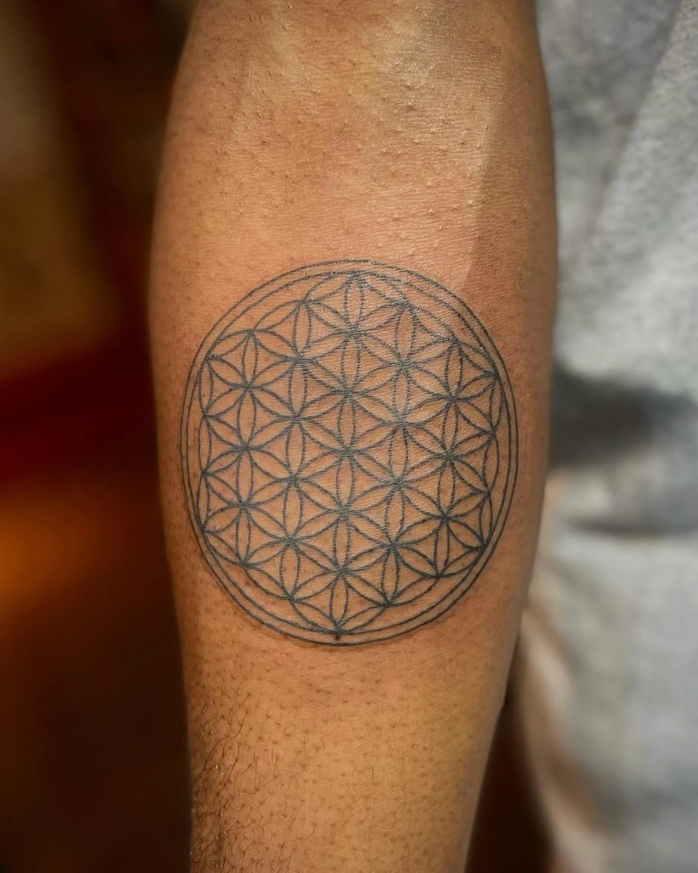 Appointments &amp; walk-ins available 12-7 PM ⏳Call or text us about same-day availability 📲 (706) 240-0062 @tomorrow_tattoo Piece by @lennytmw 
&bull;
#georgiatattooartist #athensga #georgiatattoo #fivepointsathens #athensgatattoo #tomorrowtattooat