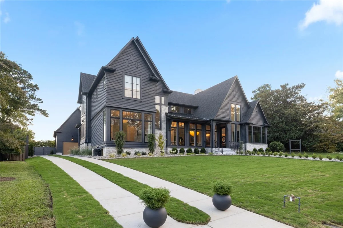 Builder: Raleigh Custom Homes