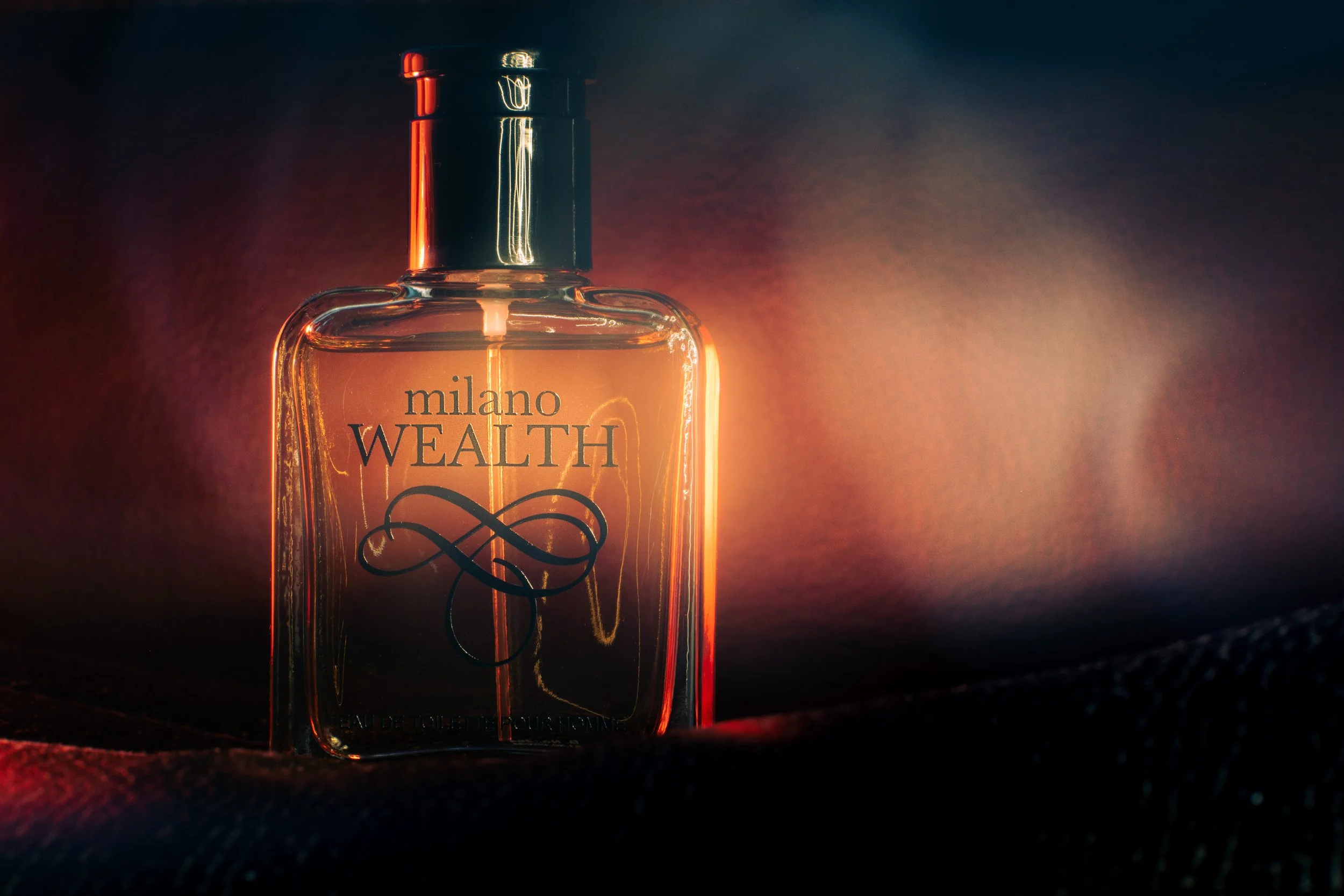 Sophisticated fragrance photography: four dramatic styles
