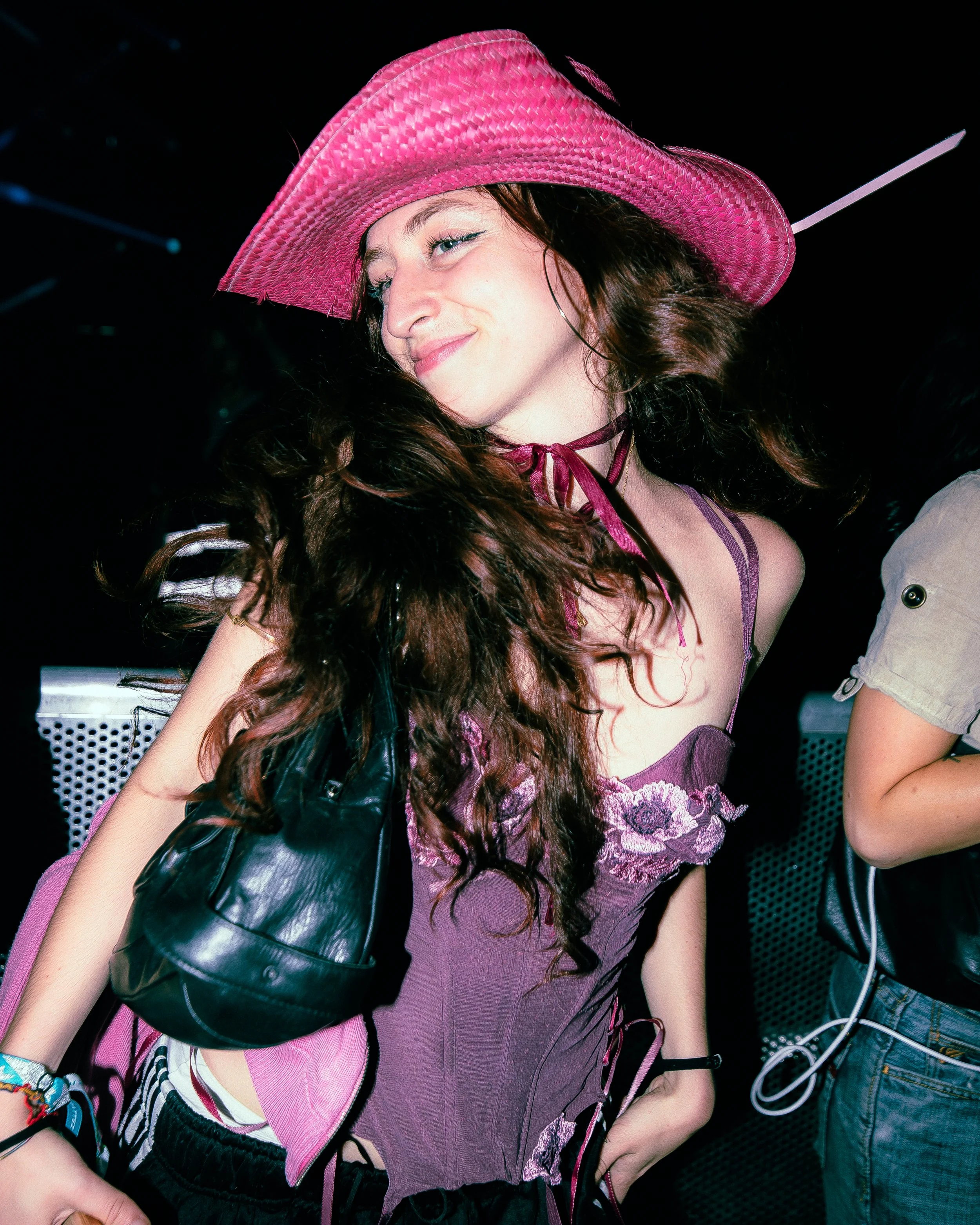 dour_people_Night-5.jpg
