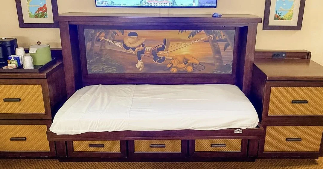 Did you know that several Disney World resorts have a 5th Sleeper pull-down bed, allowing a family of 5 to share one room?

Resorts with a 5th Sleeper include:
🛌 Caribbean Beach
🛌 Port Orleans Riverside
🛌 Deluxe Studios at the Riviera Resort

Othe