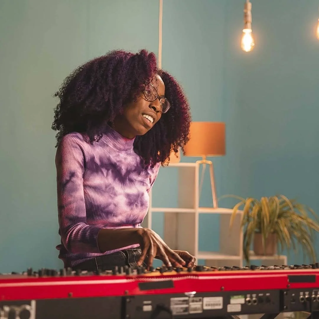 saturday brunch –&nbsp;Roella Oloro Trio – in the performance space