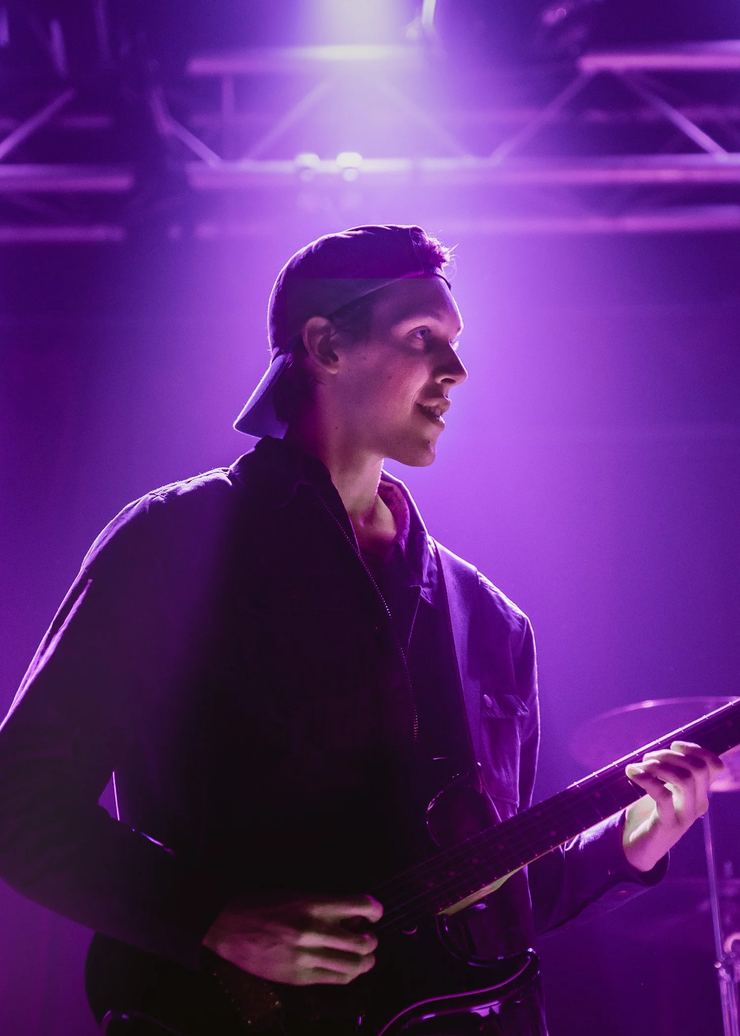 THURSDAY – Melodic soul – Ahren Shreeve– in the performance space