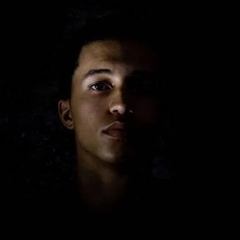 wednesday — friends in frequency – ft. dj RIIATII — in the lounge