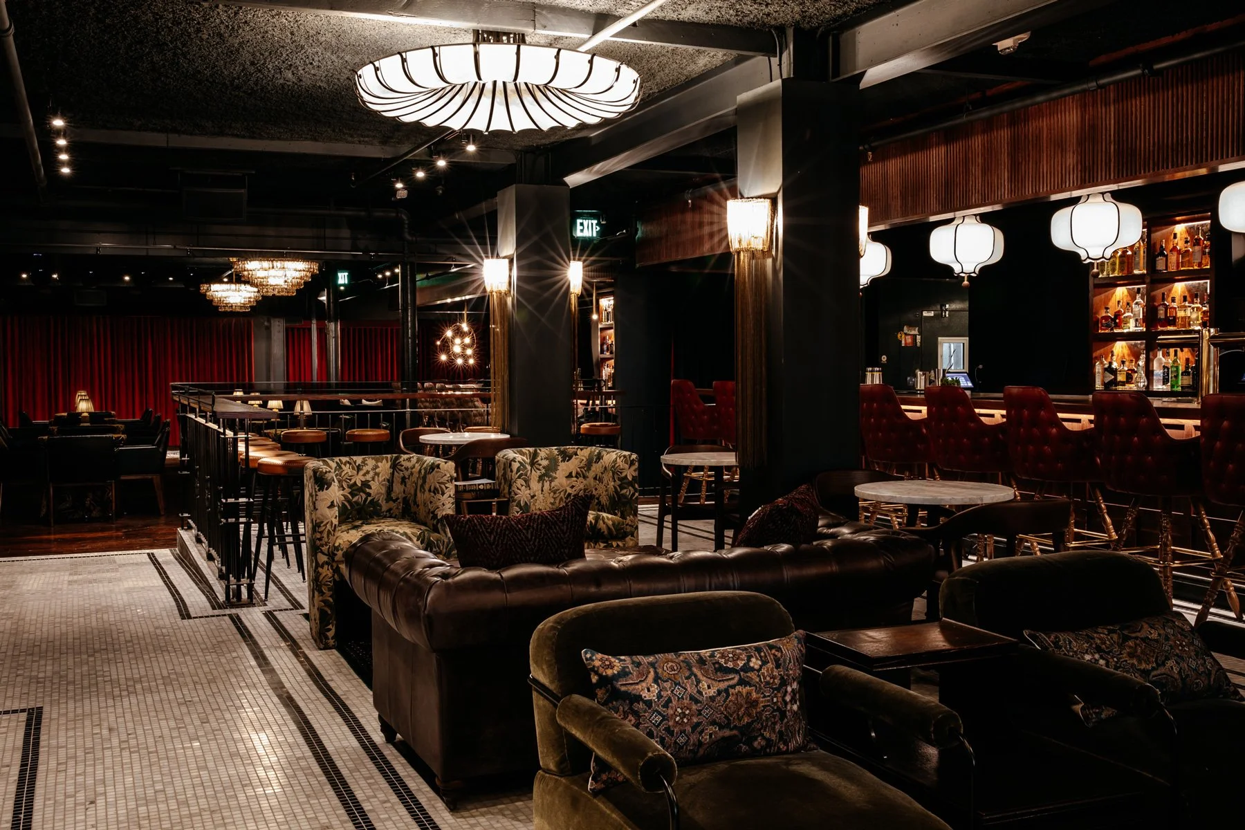 Lous_HarvardSquare_BarLounge_Hero_3.jpg