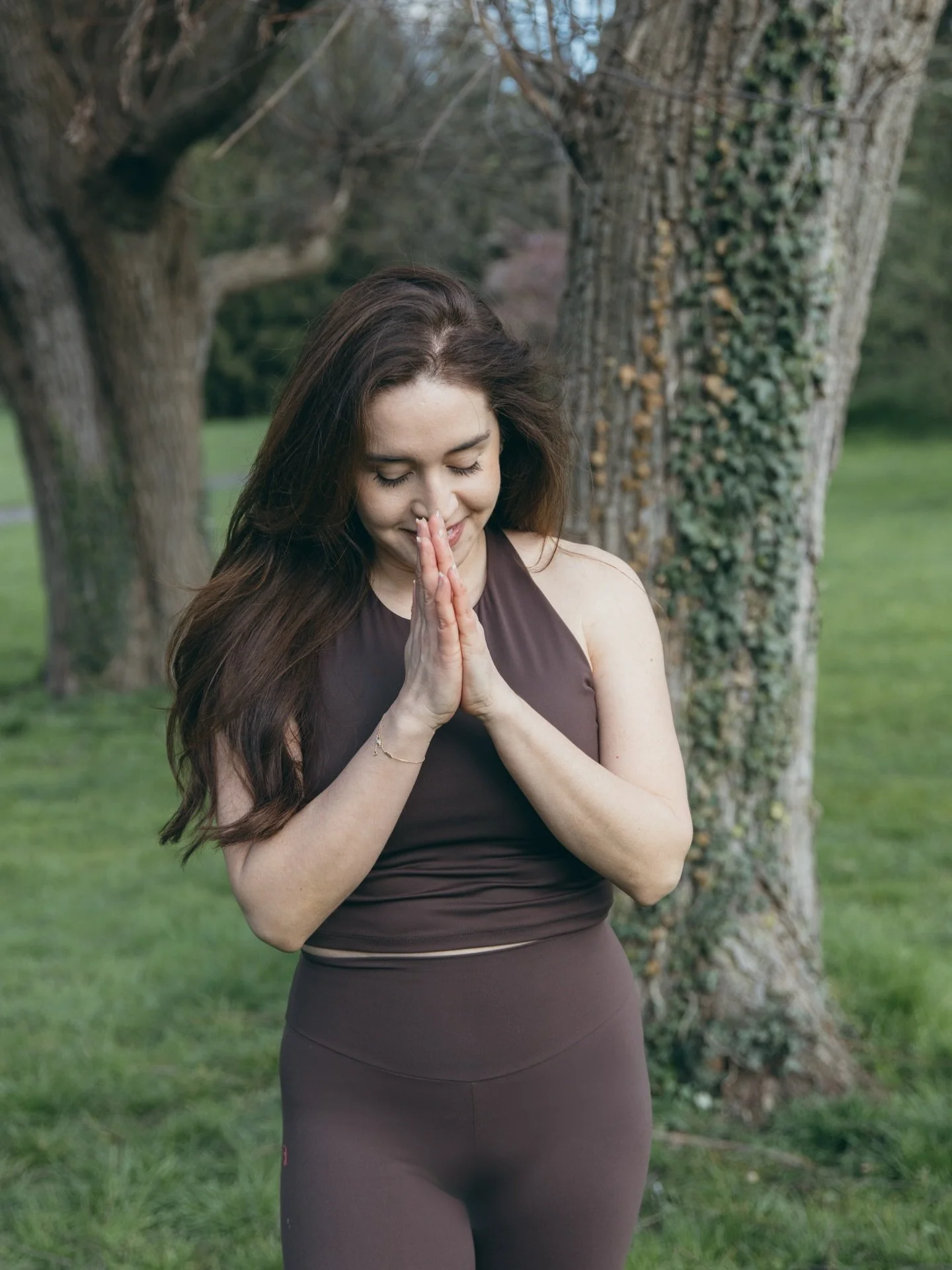 Finally no heavy jacket 😌 just sunshine vibes ☀️

What are you grateful for today?

#springishere #radiantliving #gratefulheart