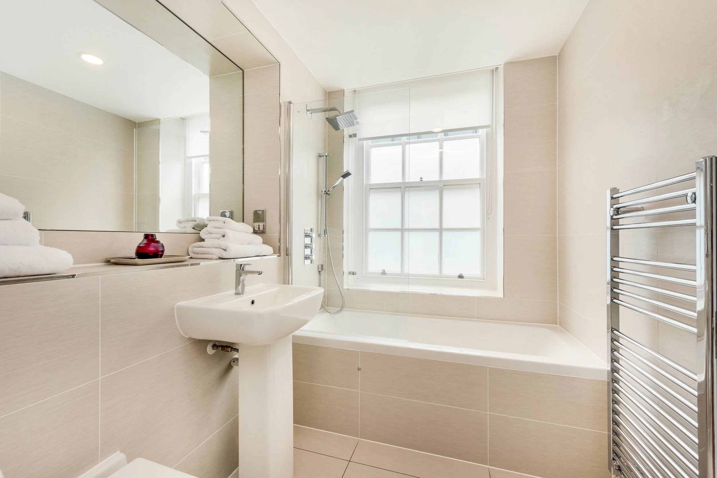 ILES Flat 6, 44 Lowndes Square  (19).jpg