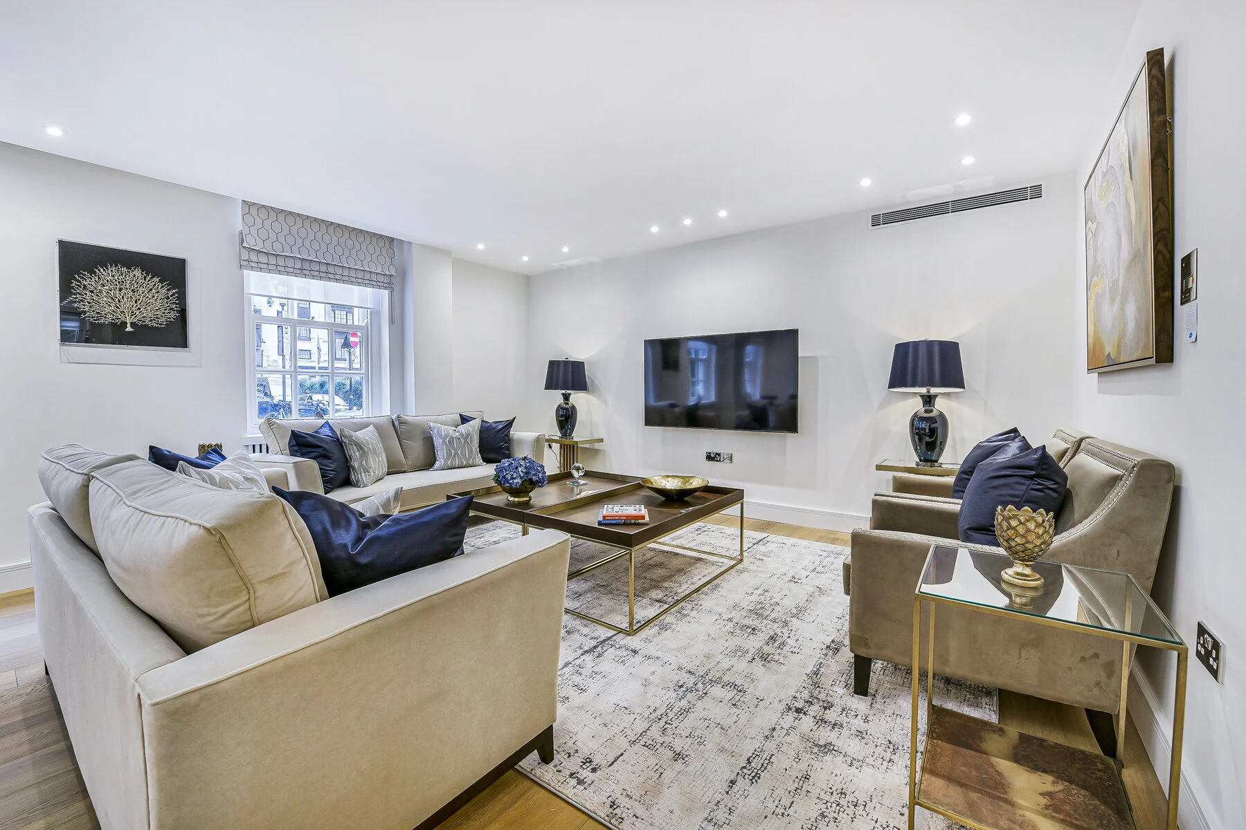 Iles Property Flat 1, 1 Lowndes Square (22).jpg