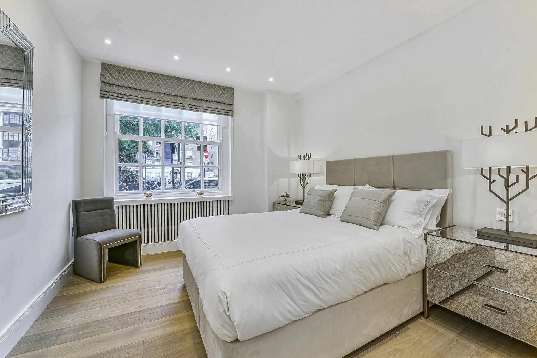 Iles Property Flat 1, 1 Lowndes Square (18).jpg