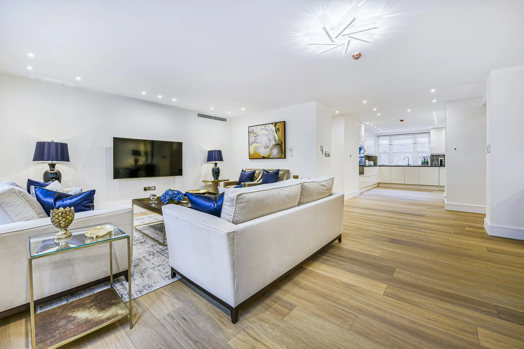 Iles Property Flat 1, 1 Lowndes Square (2).jpg