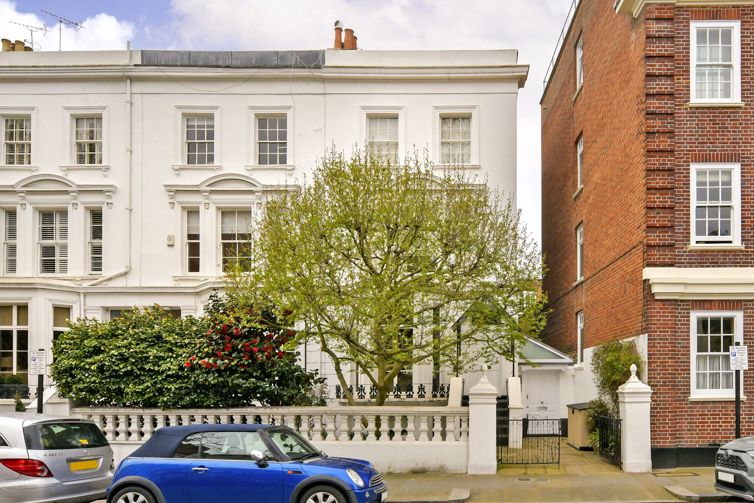 Iles, 6a Shaftesbury Villas, Allen Street (1).jpg