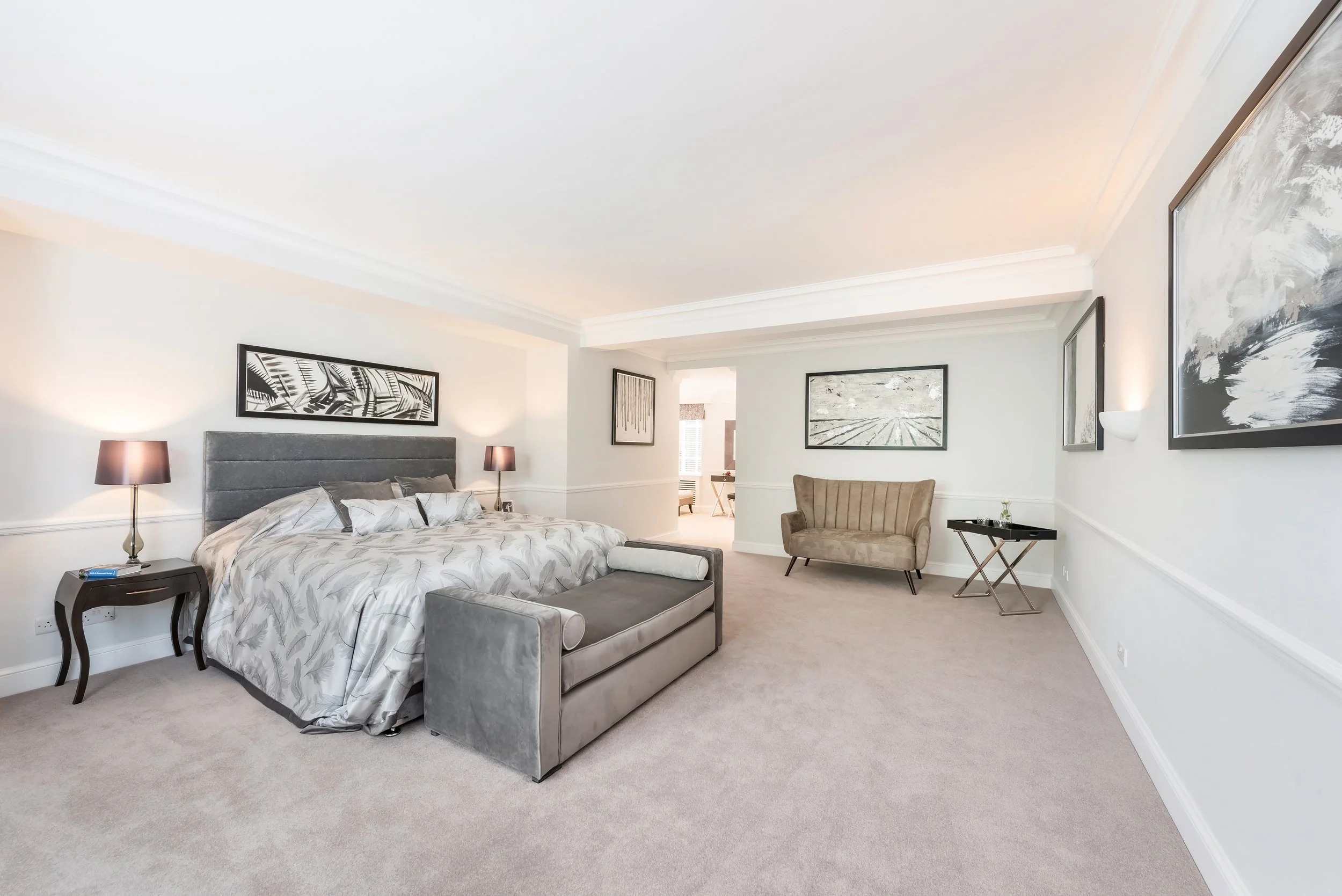 ILES Flat 6, 44 Lowndes Square  (5).jpg