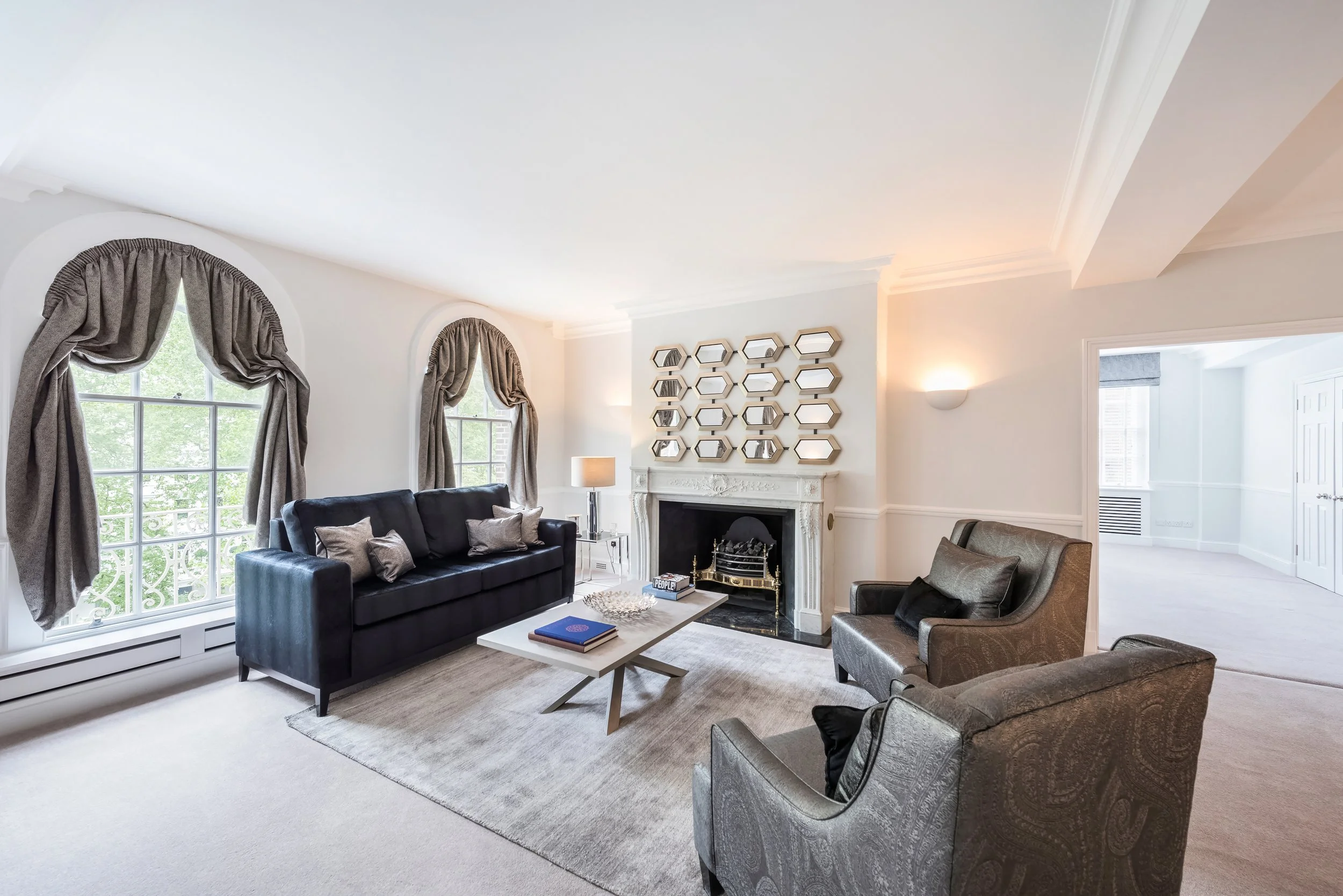 ILES Flat 6, 44 Lowndes Square  (9).jpg