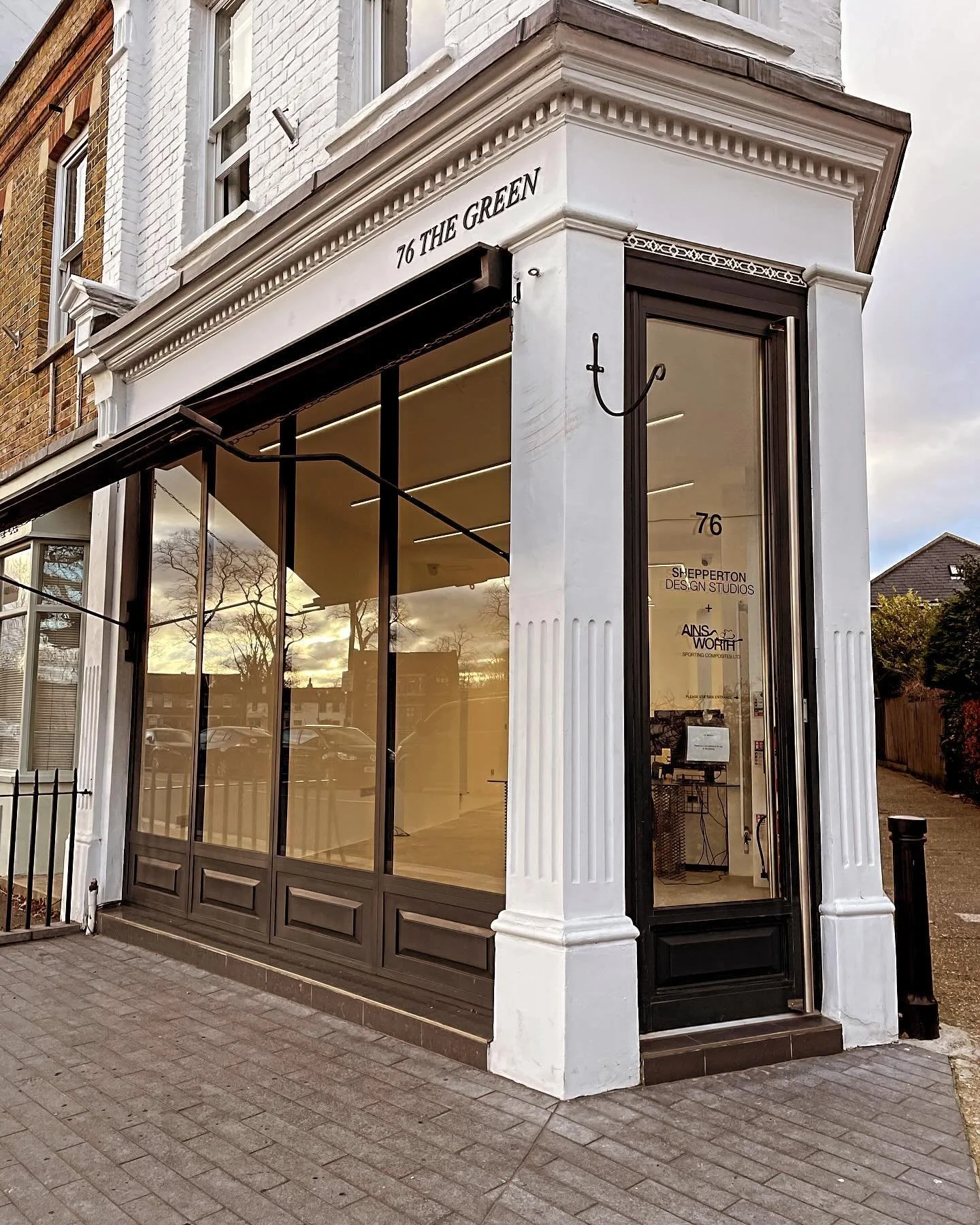 A sad day as the Starwars shop on Twickenham green closes. Many a time i found myself staring in the window wishing i could get an R2D2 or storm trooper!