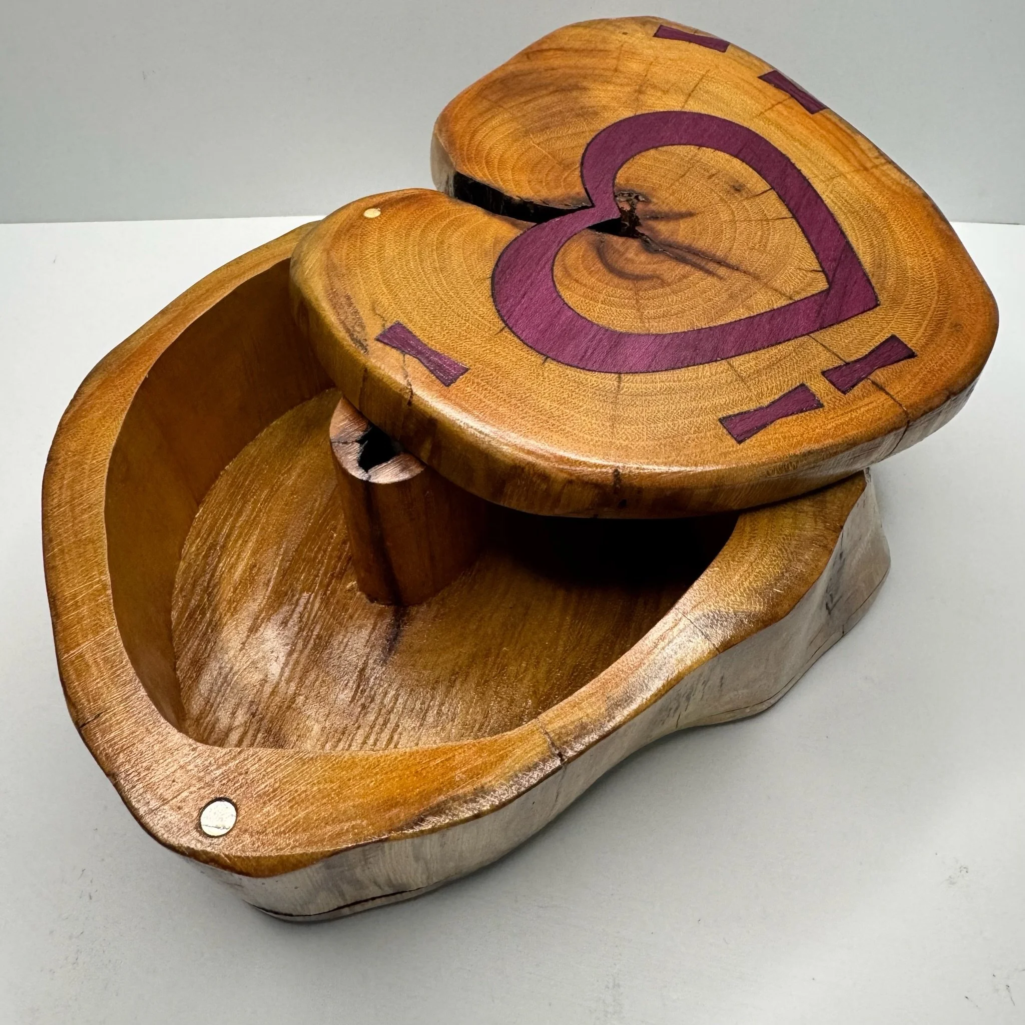 heart inlay box 1.JPG