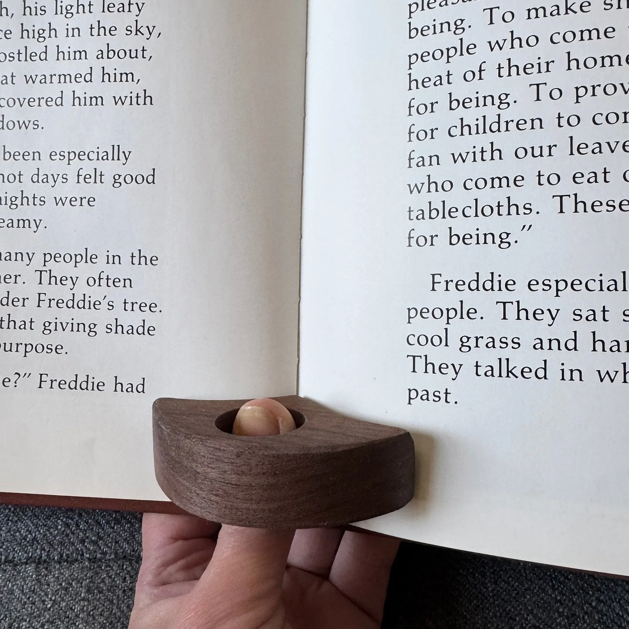 page holder walnut 1.JPG