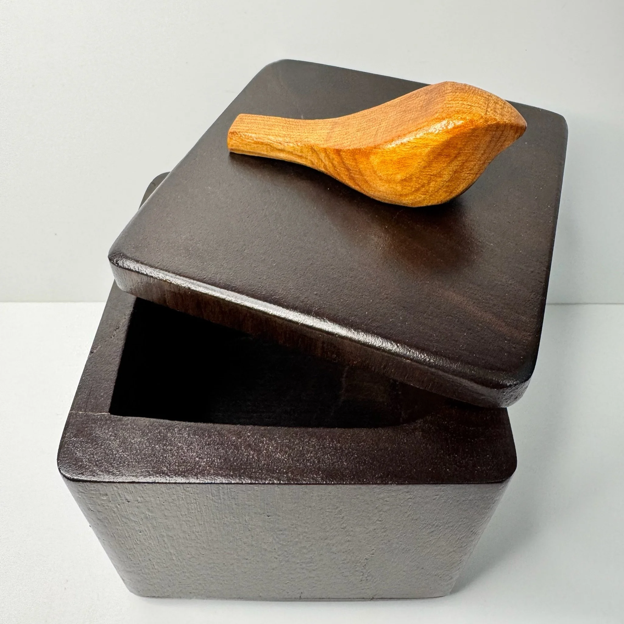 walnut bird box 4b.JPG