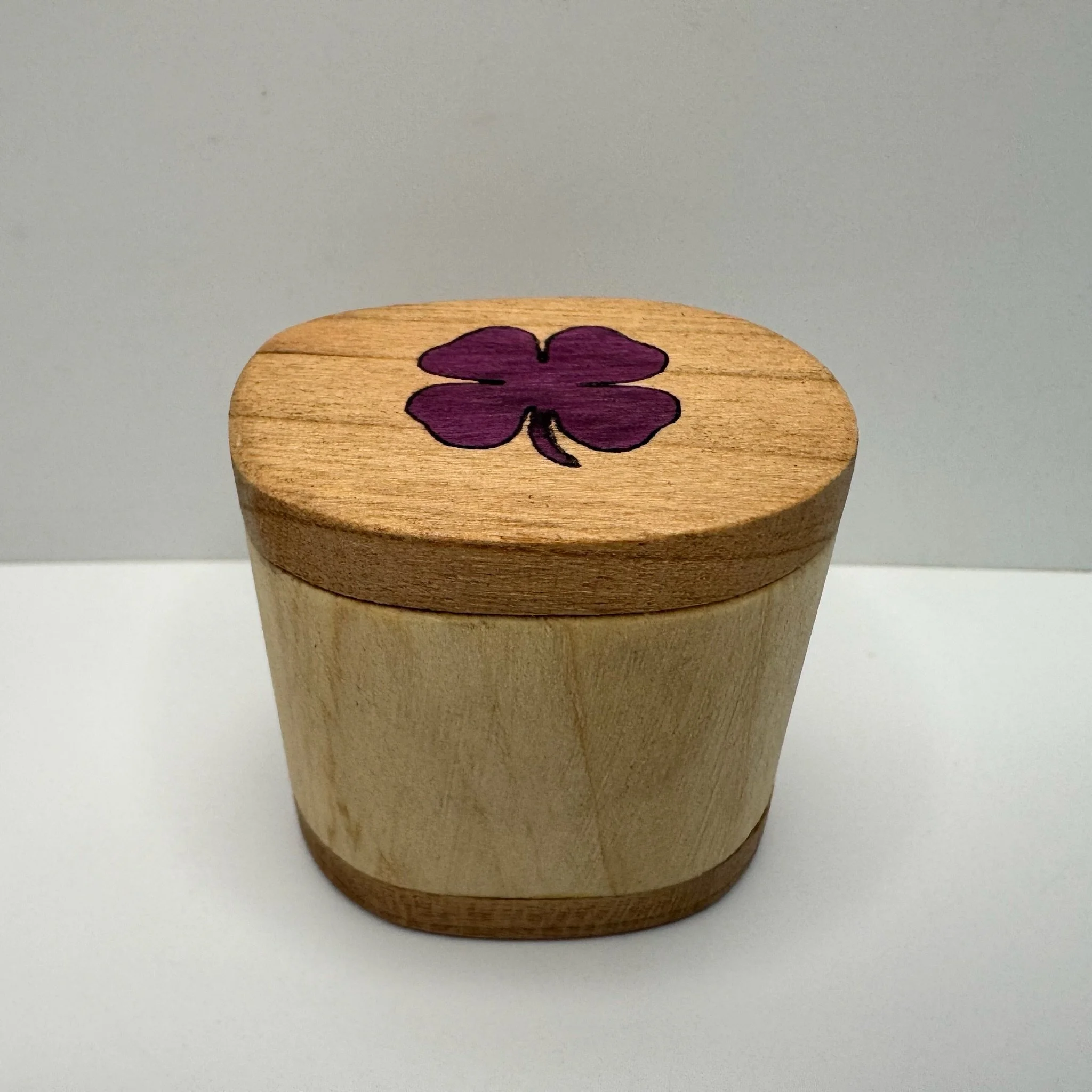 tiny box 4 leaf clover a.JPG
