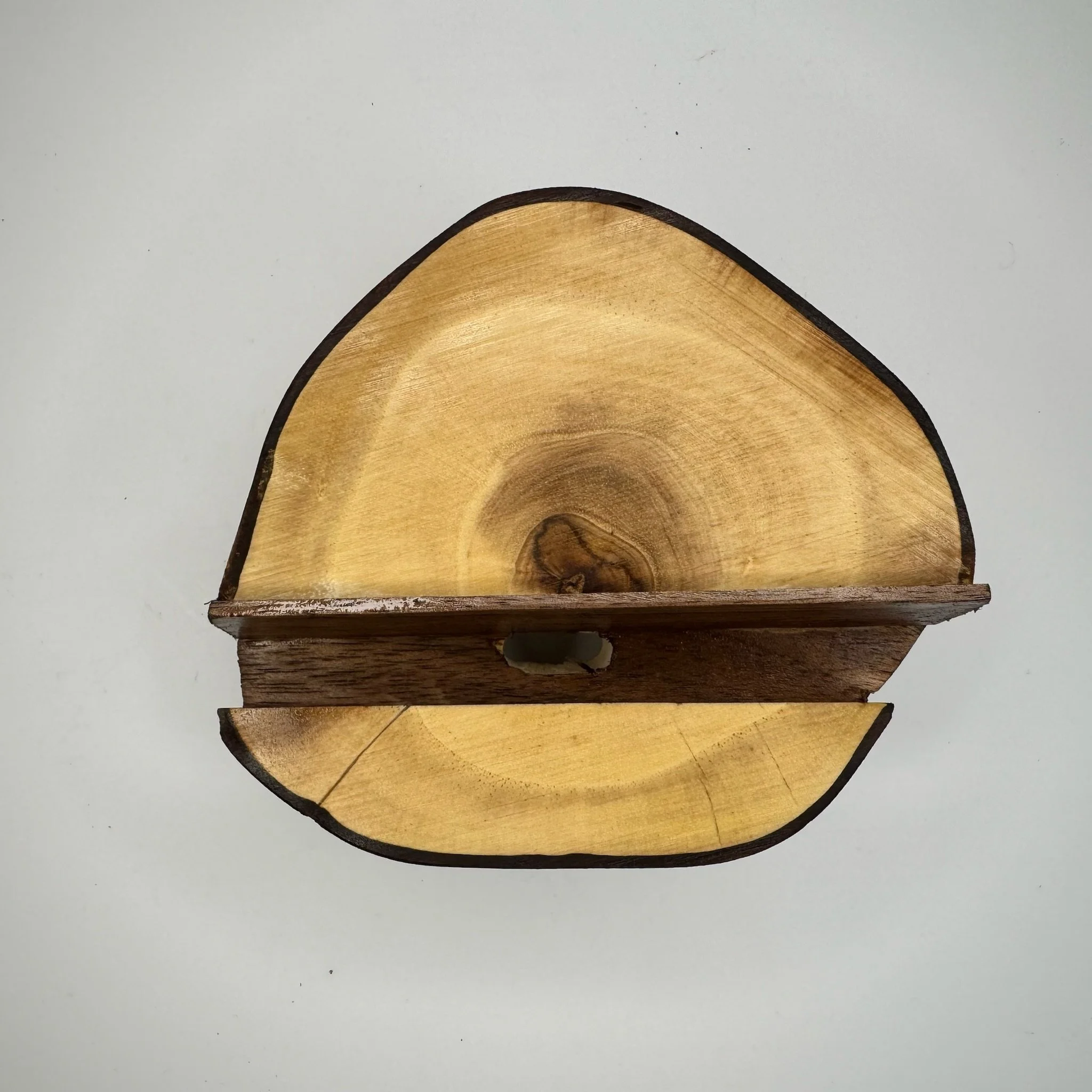 log iphone stand 3.JPG