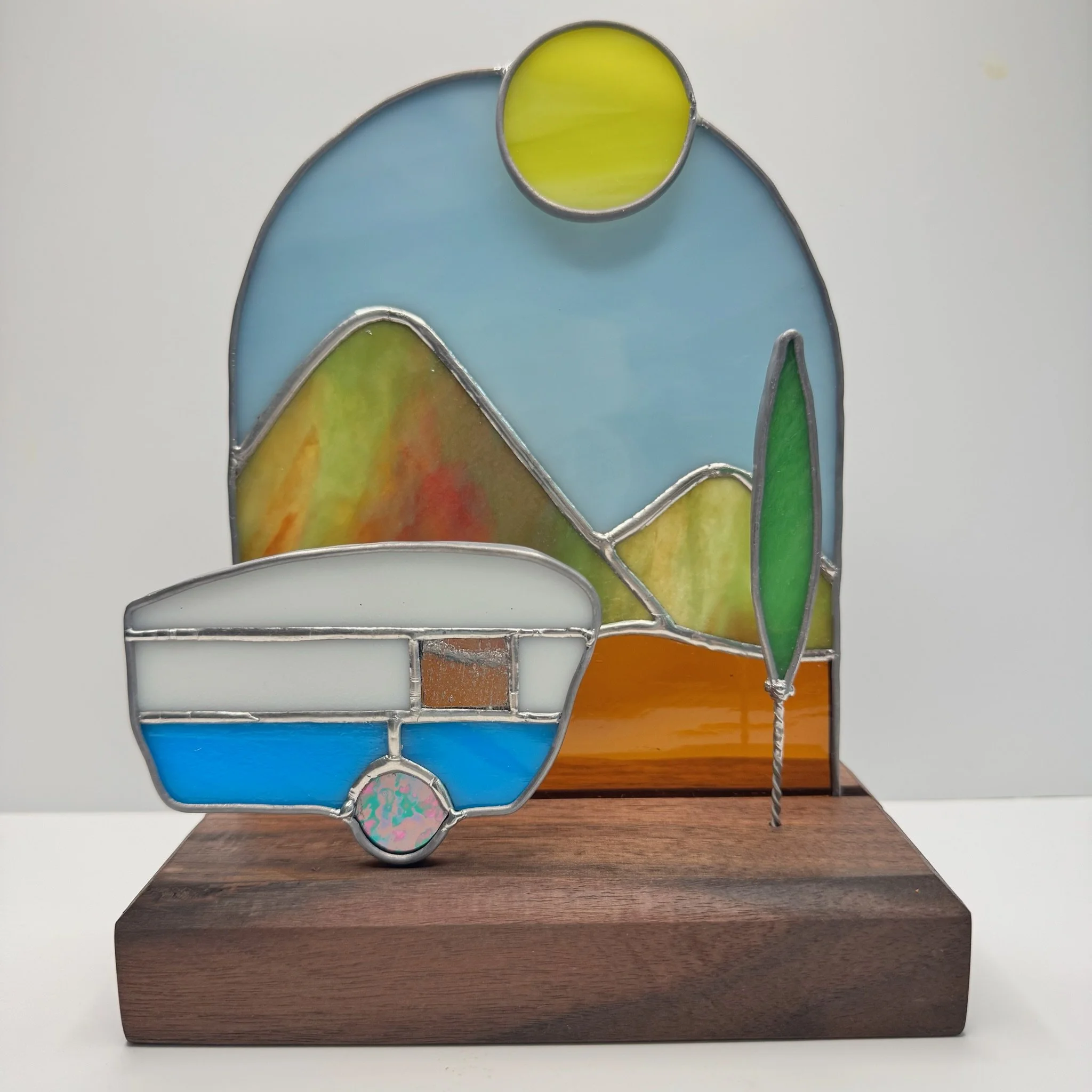 glass mountain camper 2.JPG