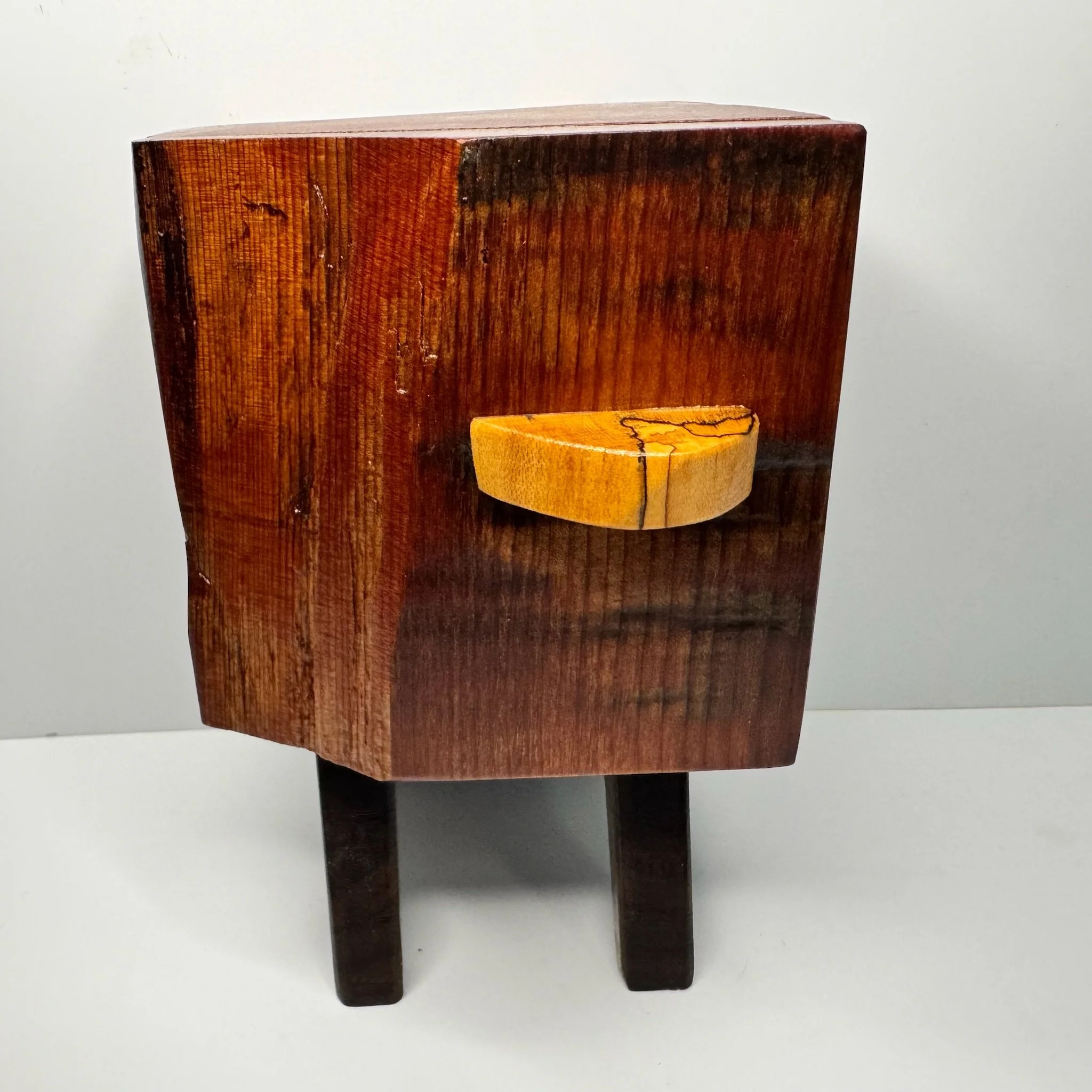 bandsaw box mod legs 102625b-2.JPG