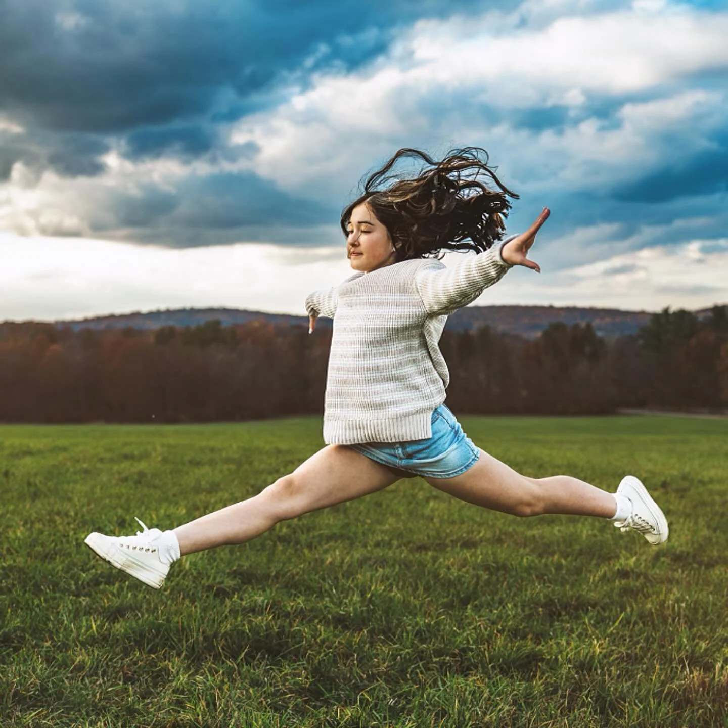 Autumn skies...

.
.
.
.
.
.

#FineArtPortrait #LifestylePhotography #OutdoorPortrait
#GoldenHourGlow #JoyfulPortrait #NaturalLightPhotography #CinematicPhotography
#CreativeMovement #PortraitInMotion #ChildPortraiture
#AuthenticExpression #FineArtPh